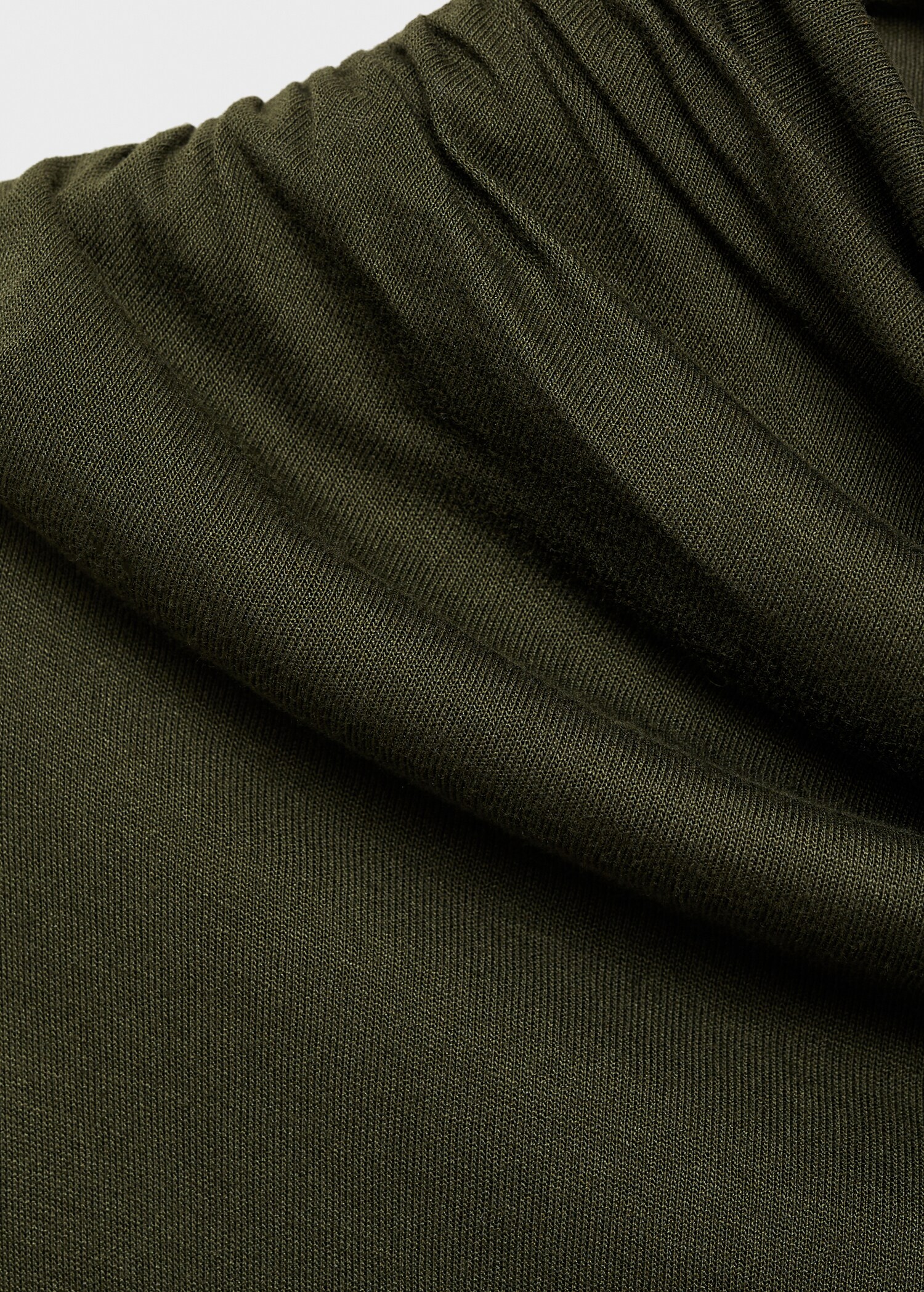 Round-neck long-sleeved t-shirt - Details of the article 8