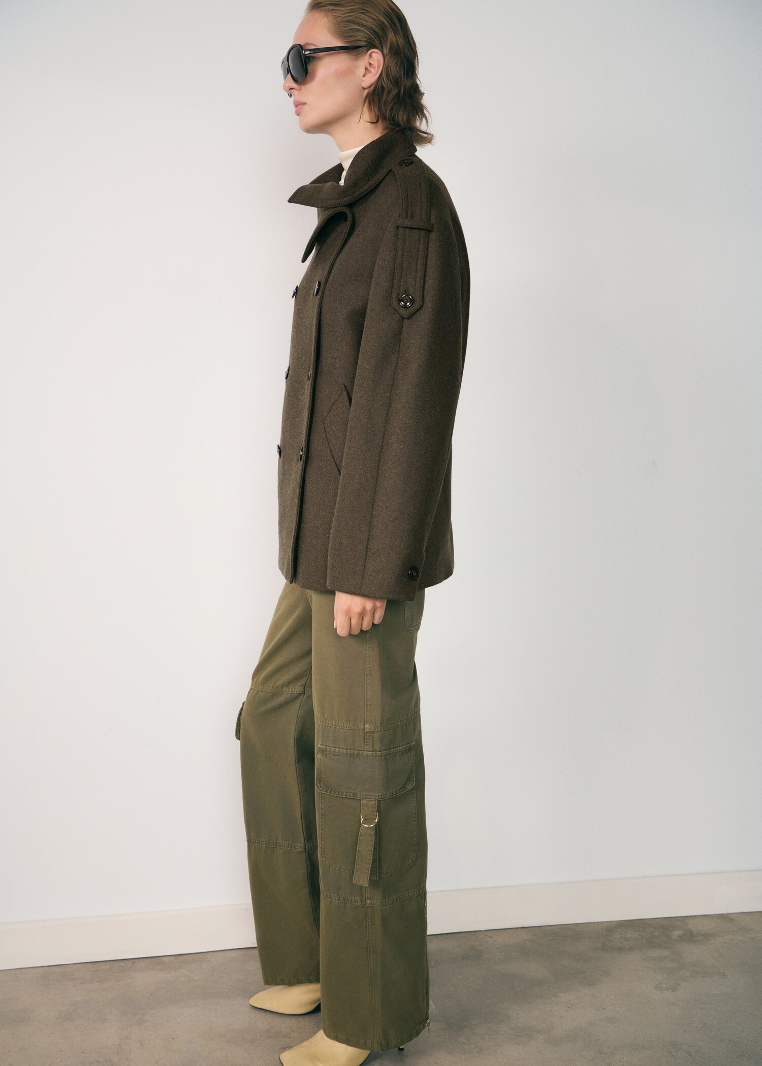 Double-breasted wool coat - Details of the article 2