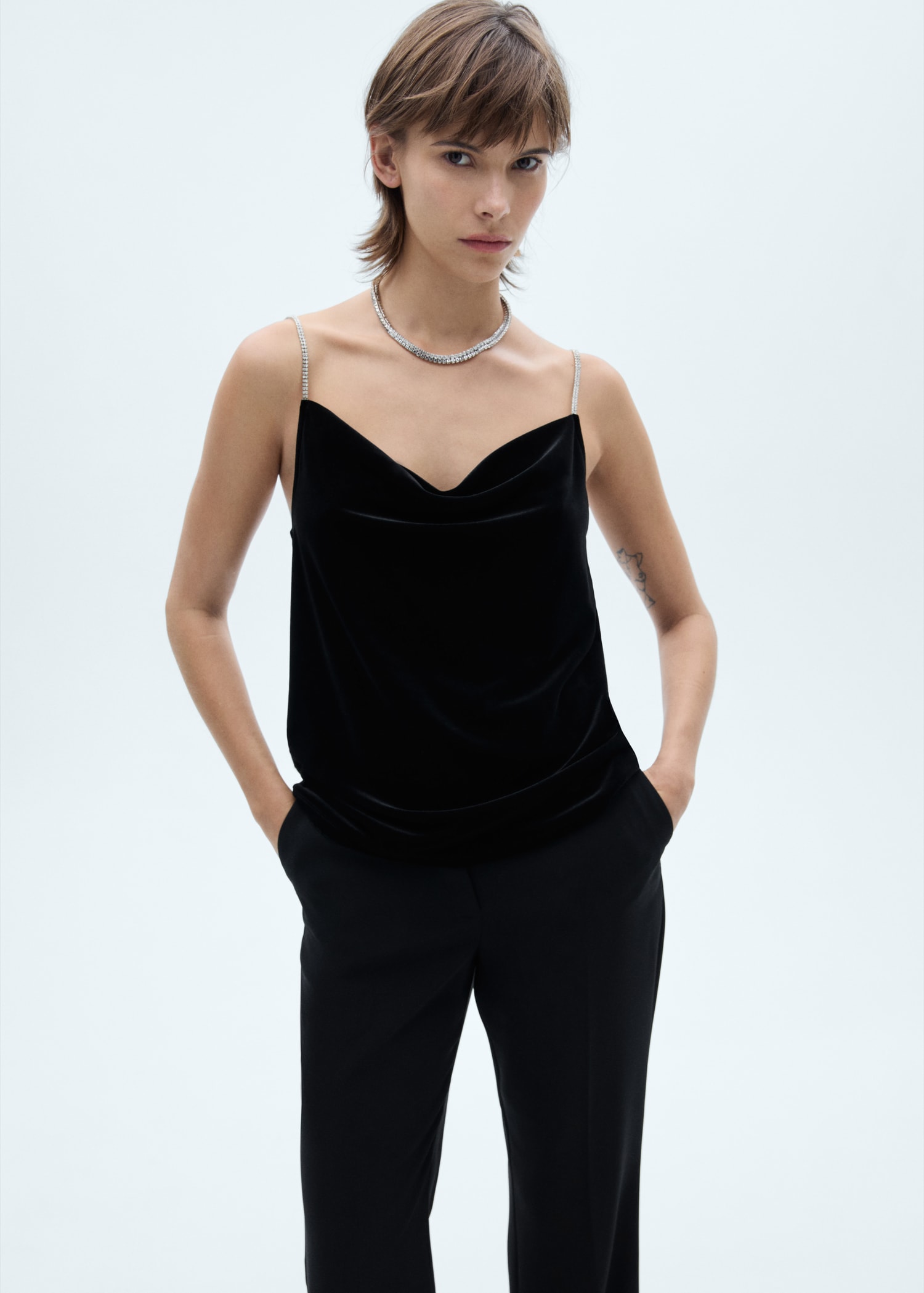 Top terciopelo tirantes strass - Plano medio