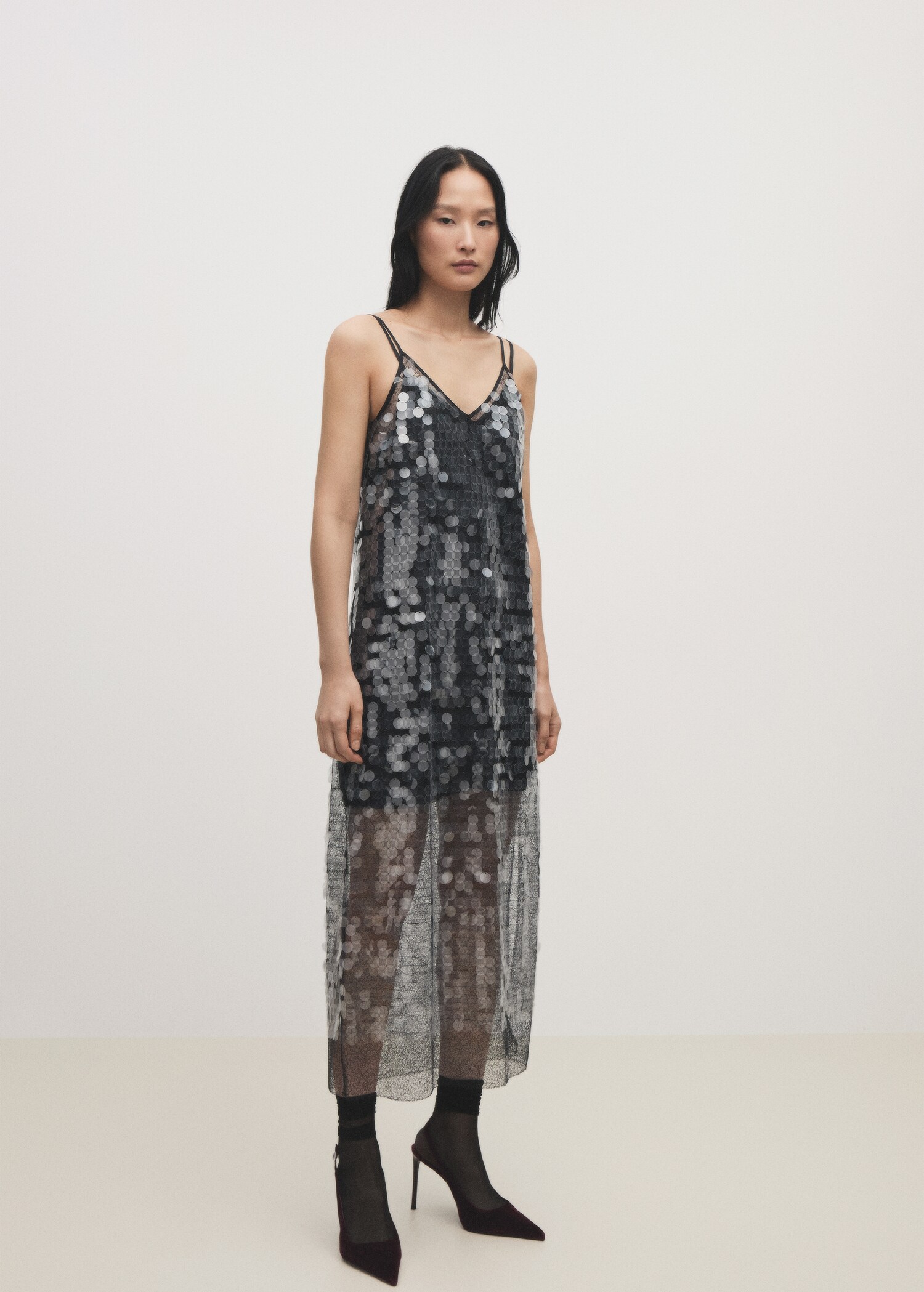 Semi-transparent disc dress - Details of the article 7