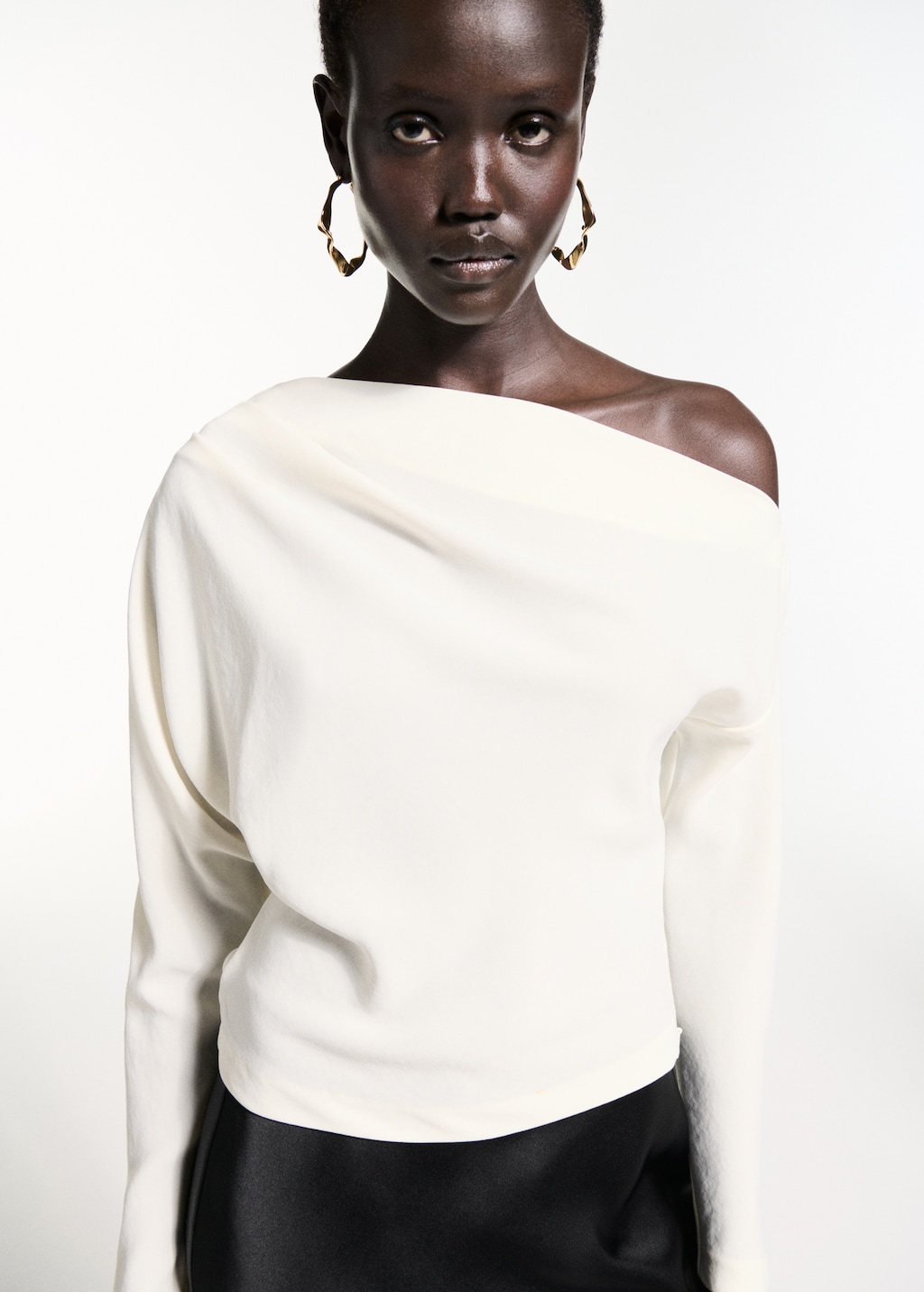 Blouse asymetrique detail fronce Femme MANGO Belgique