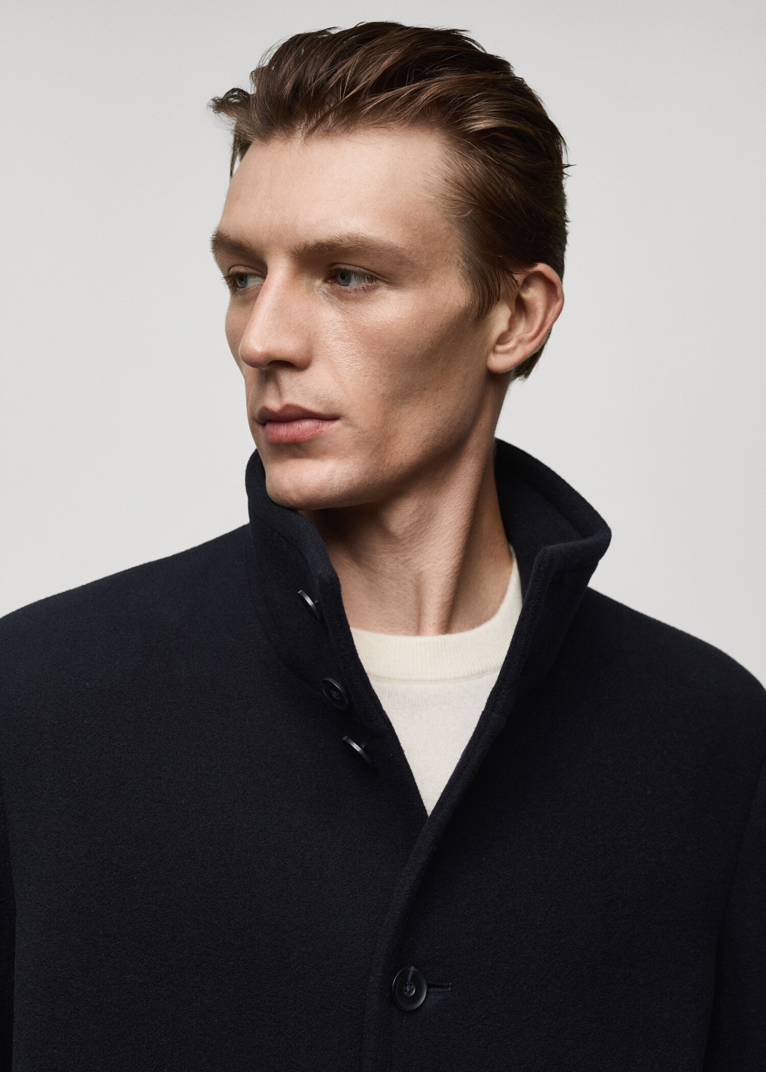 Long wool coat with collar - Details of the article 1