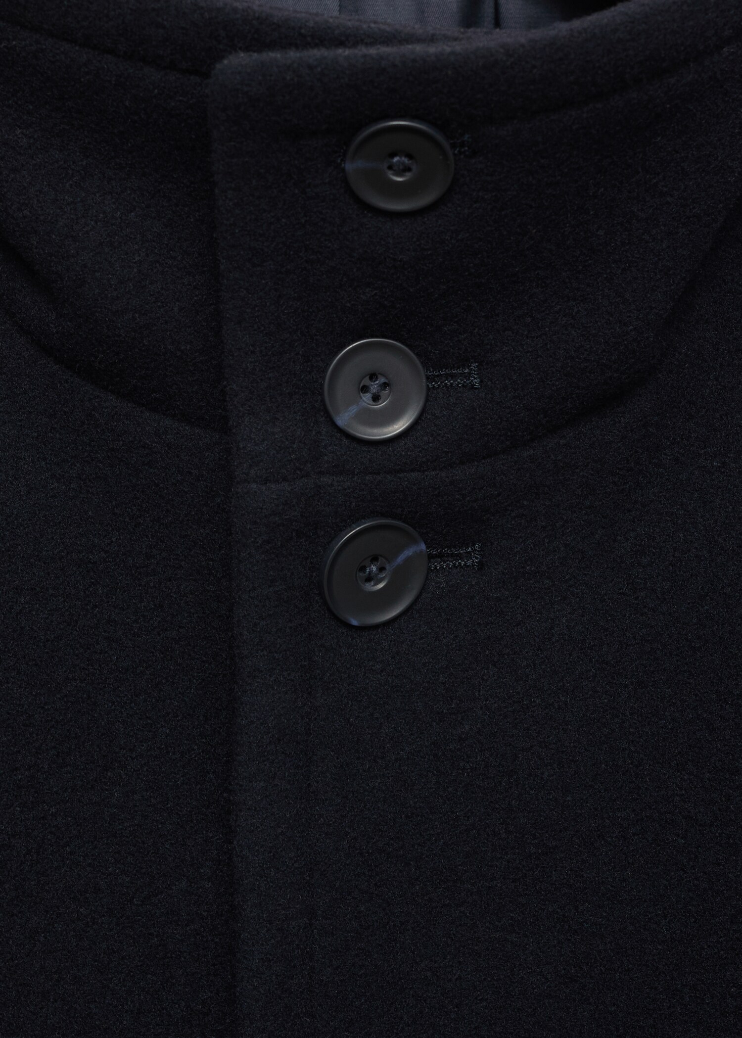 Long wool coat with collar - Details of the article 8