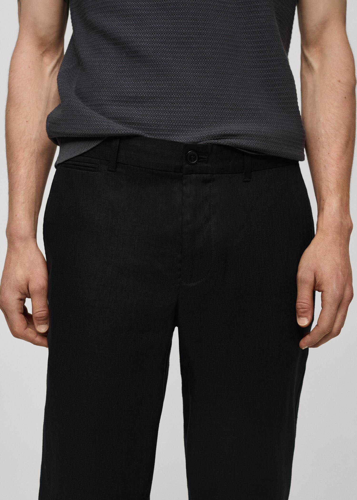 Slim-fit 100% linen trousers - Details of the article 1