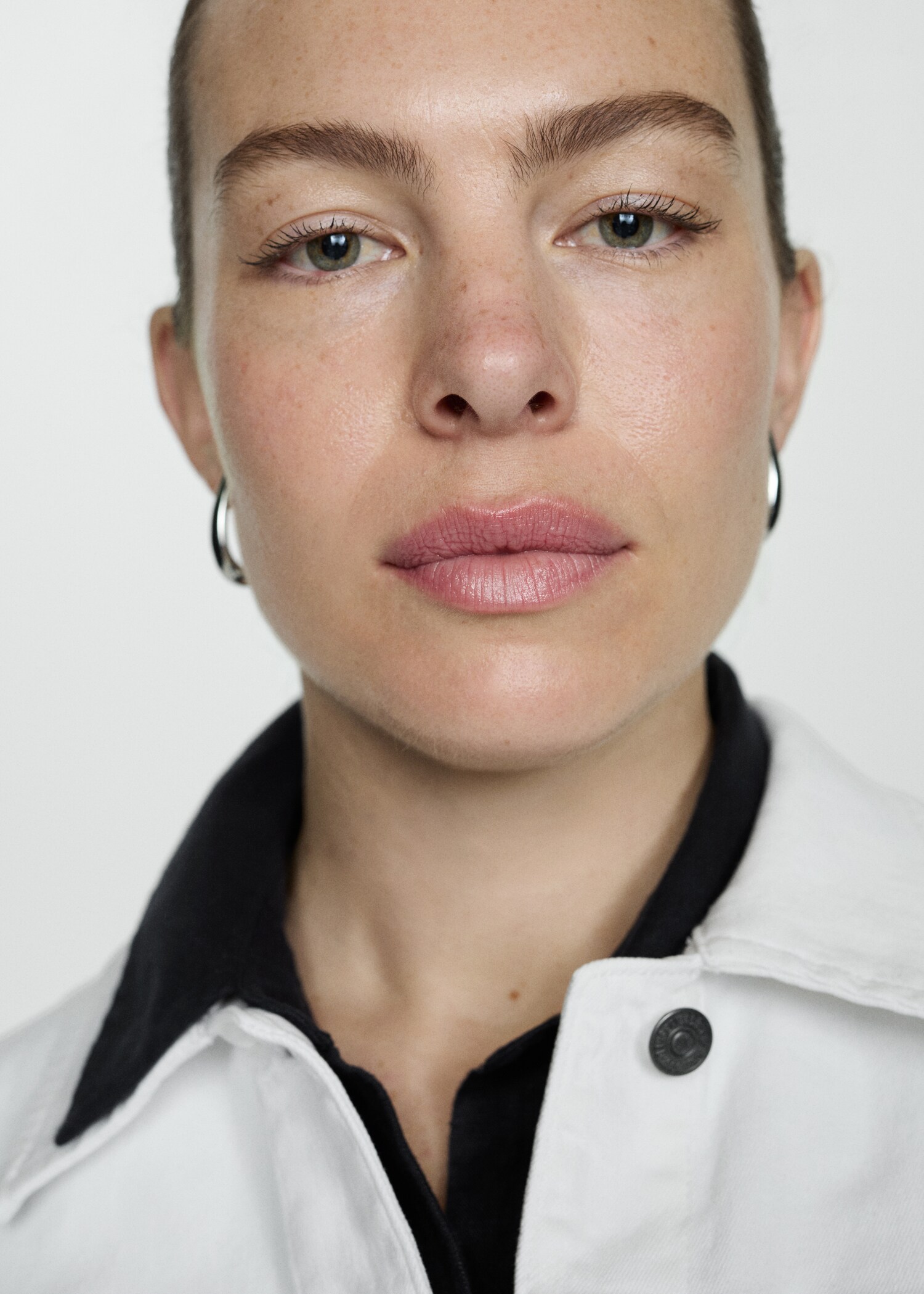Pocketed denim jacket - Details of the article 4