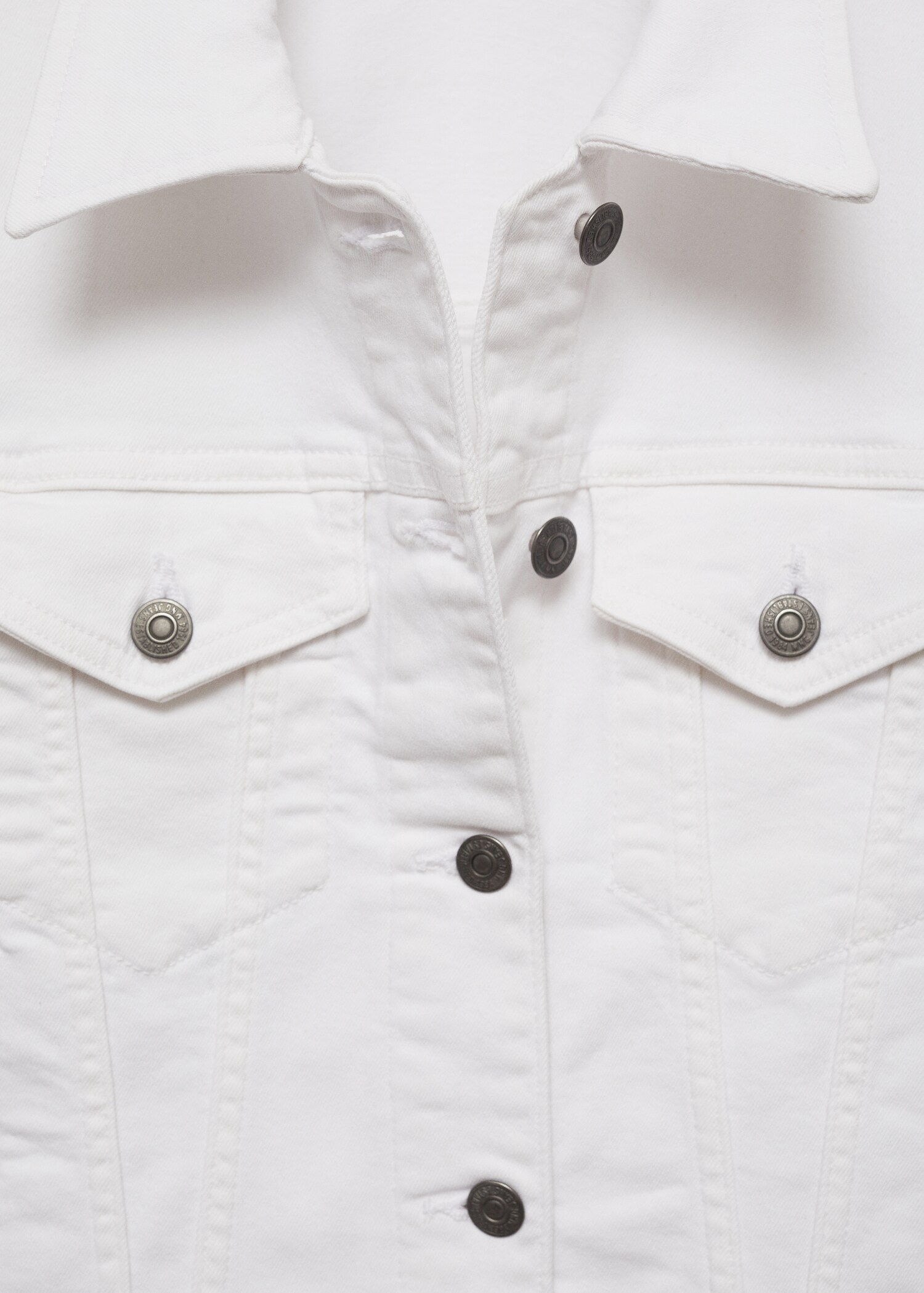 Pocketed denim jacket - Details of the article 8