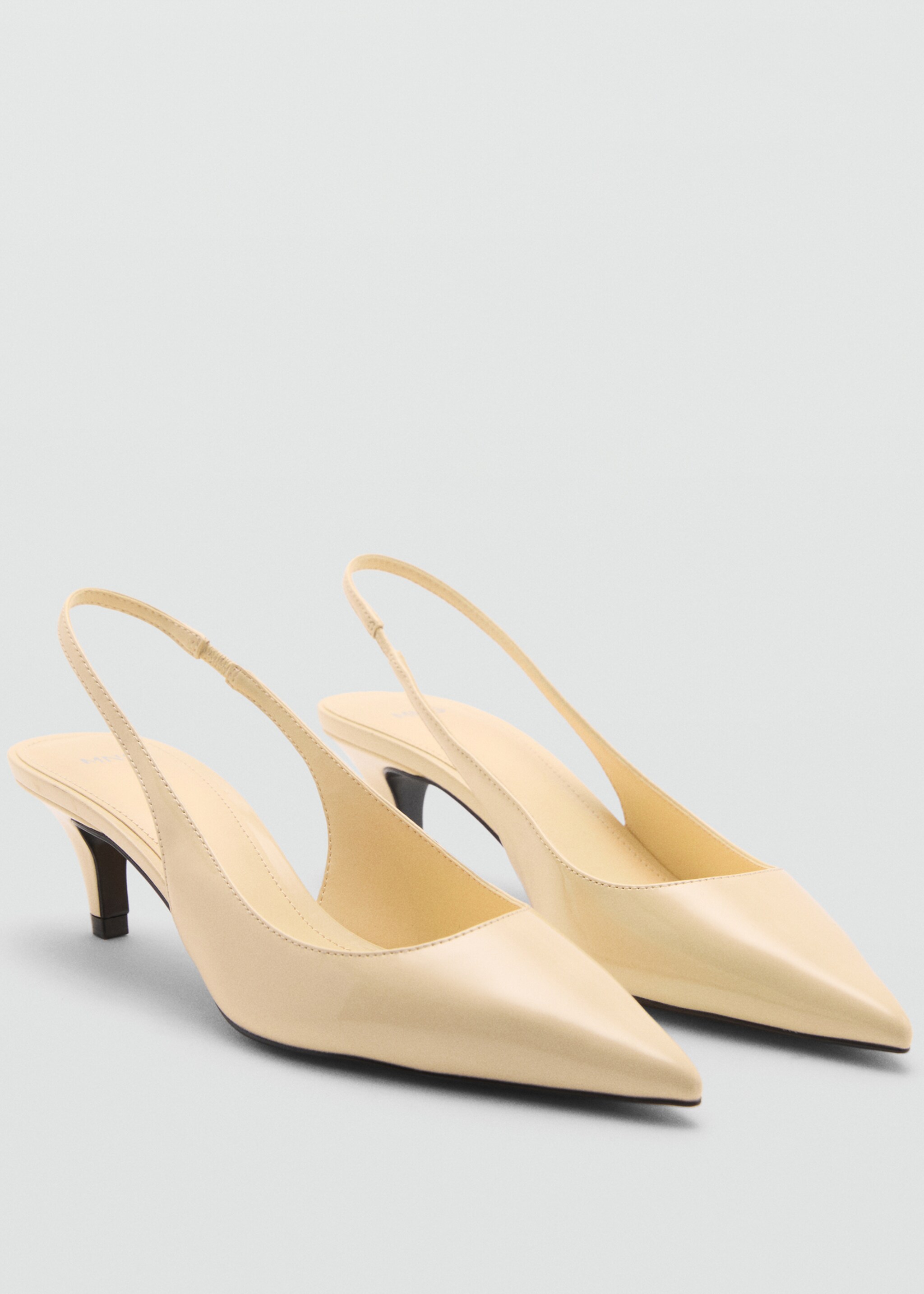 Zapato tacón destalonado - Plano medio
