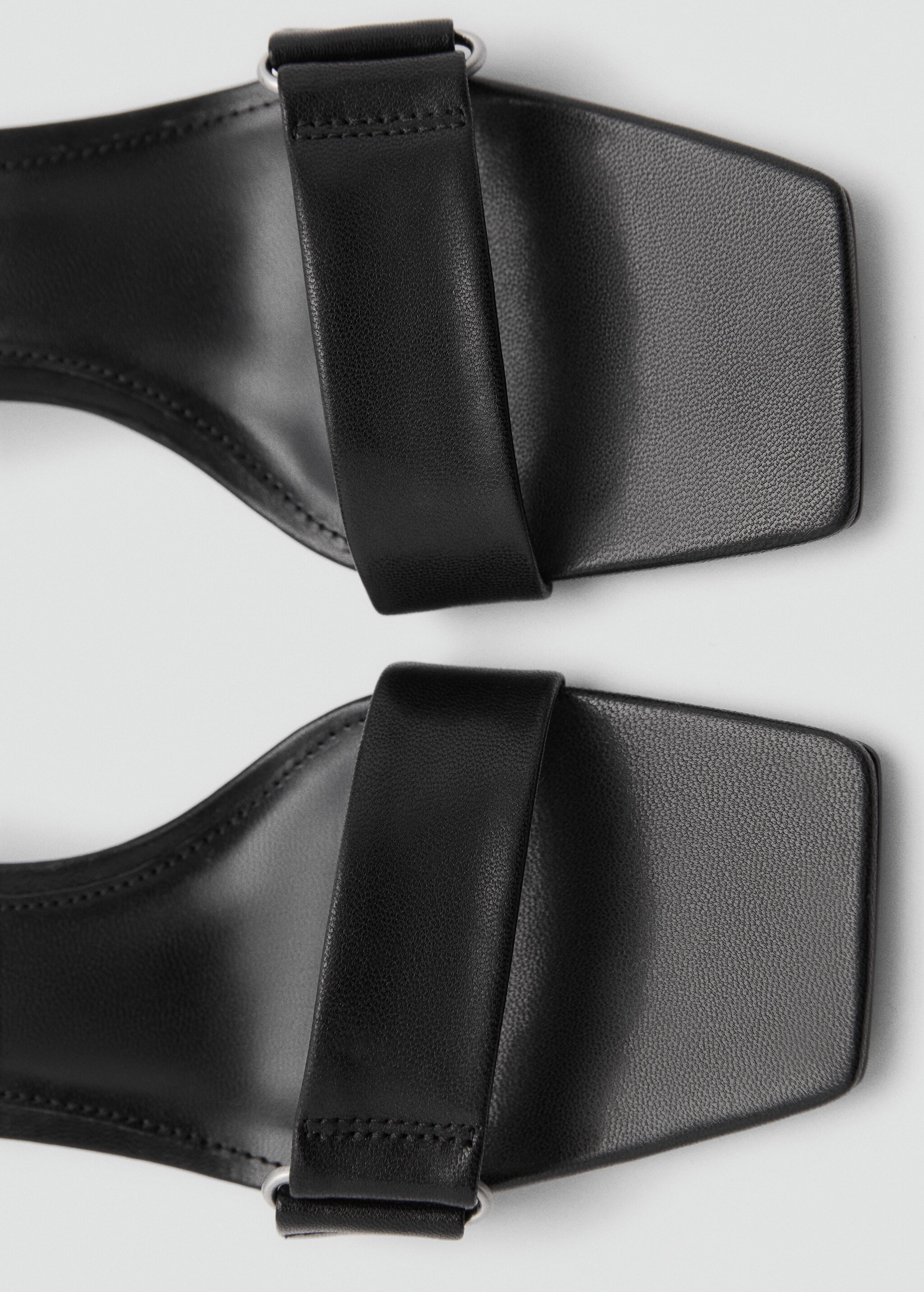 Heel leather sandals - Details of the article 2