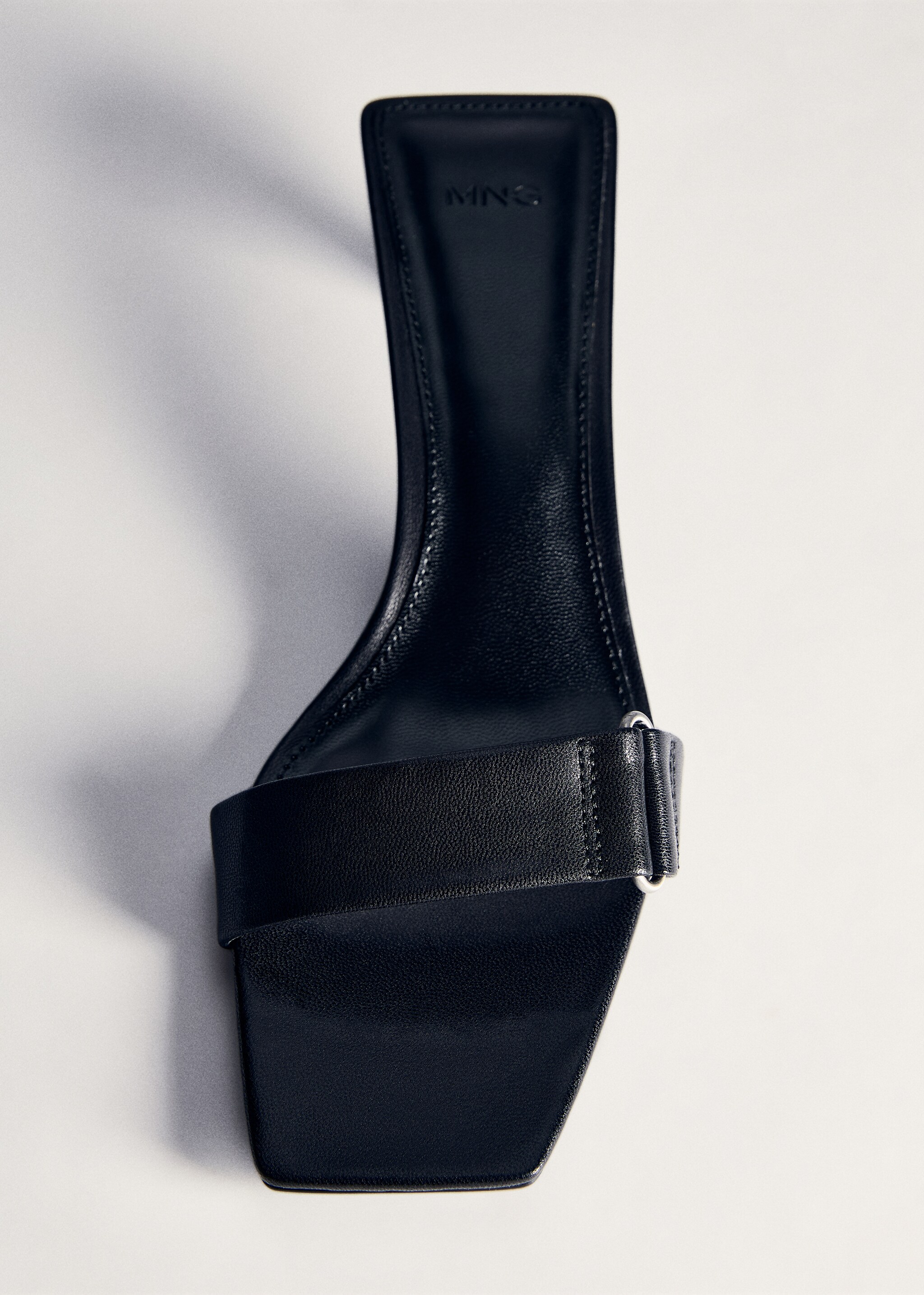 Heel leather sandals - Details of the article 5
