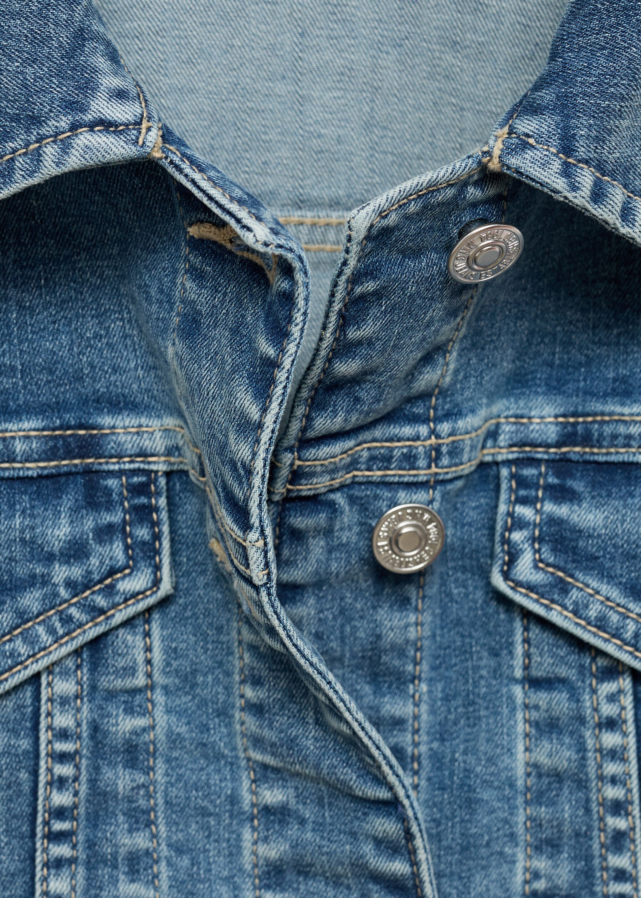 Pocketed denim jacket - Details of the article 8