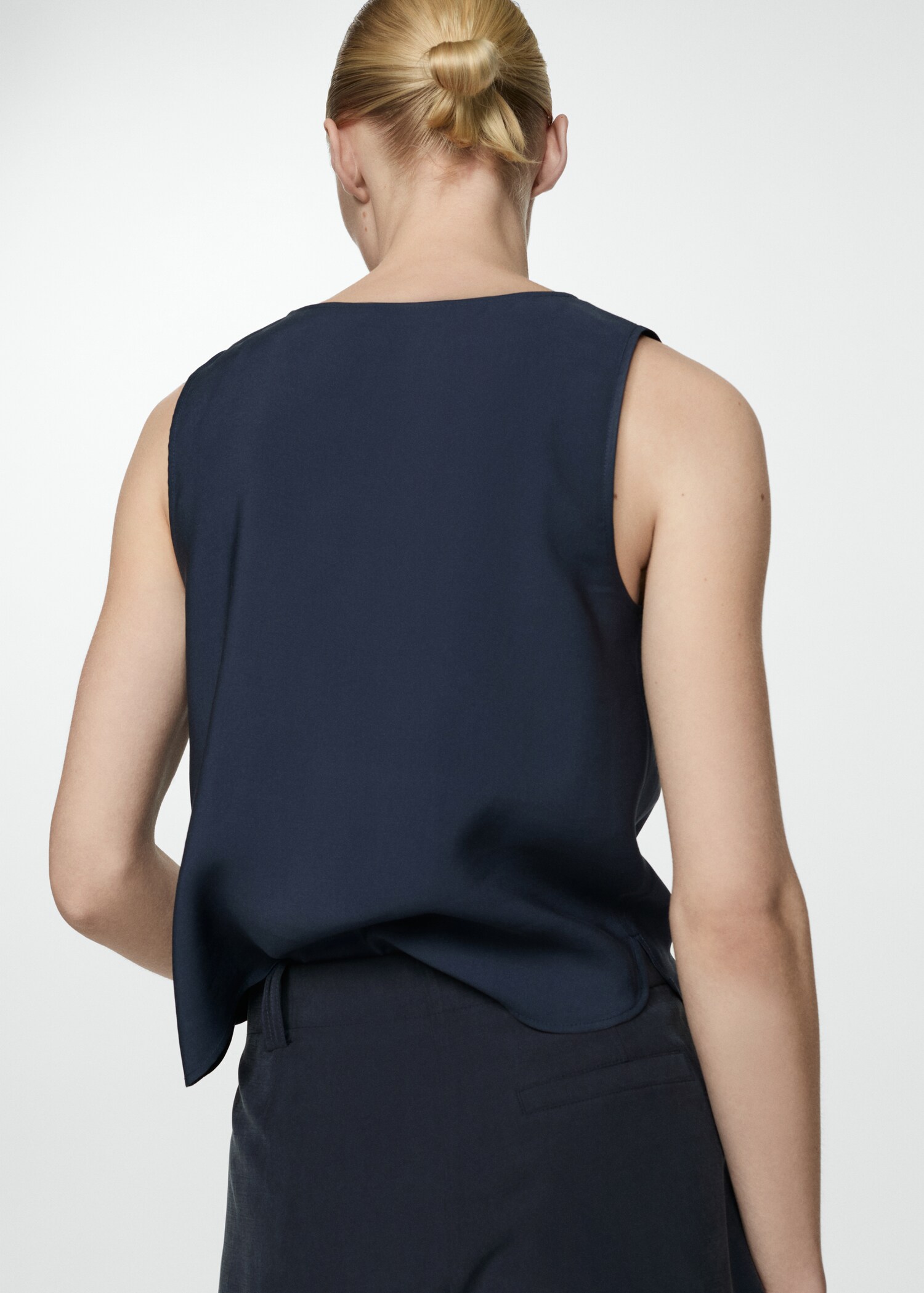 Fluid strapless top - Reverse of the article