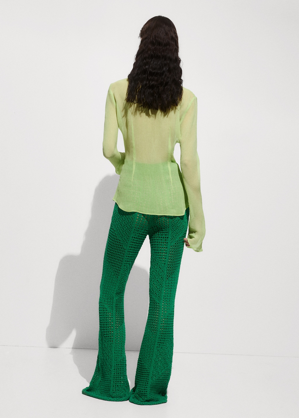 Blusa fluida textura Mulher MANGO Portugal