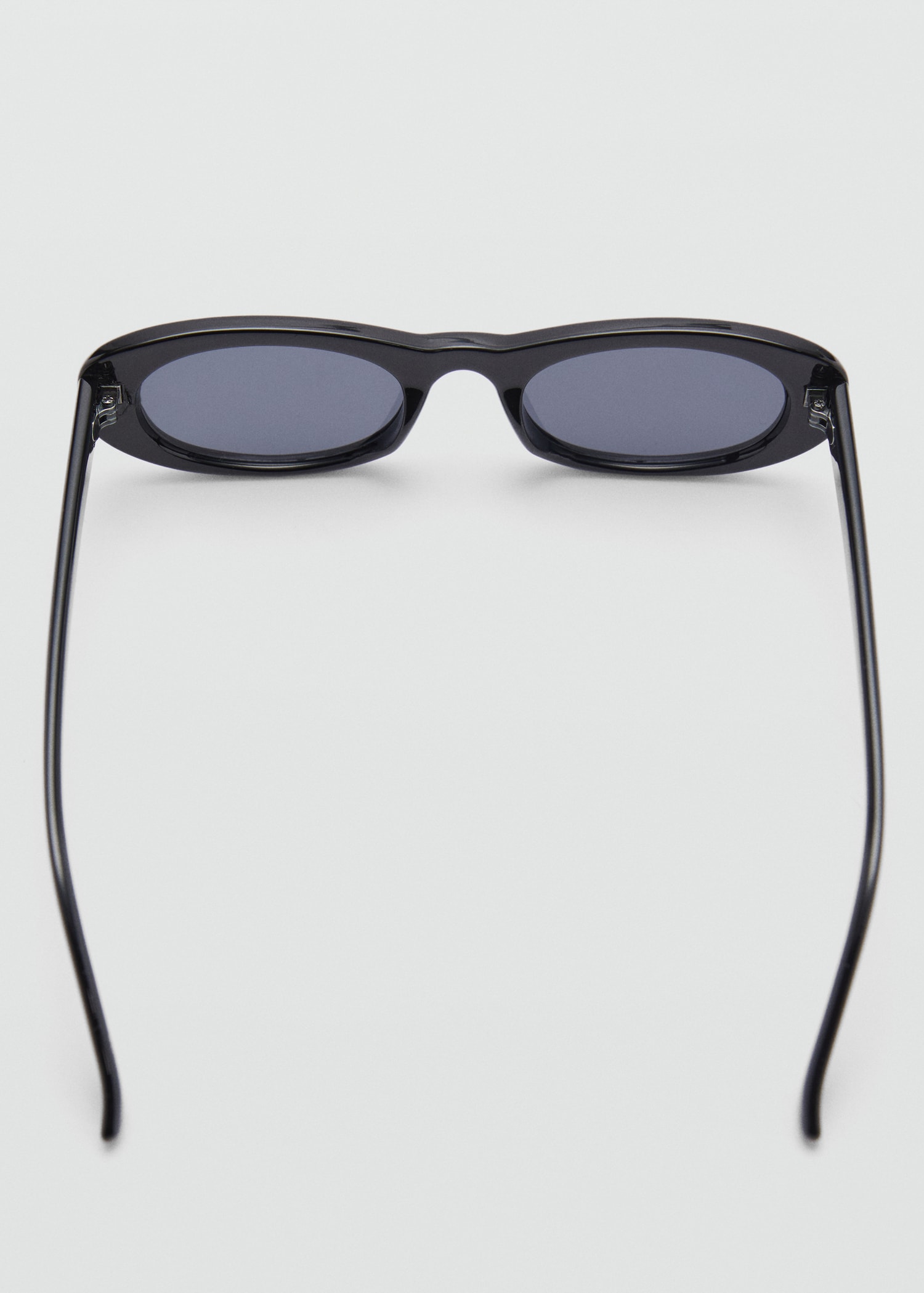 Oval sunglasses - Details of the article 1