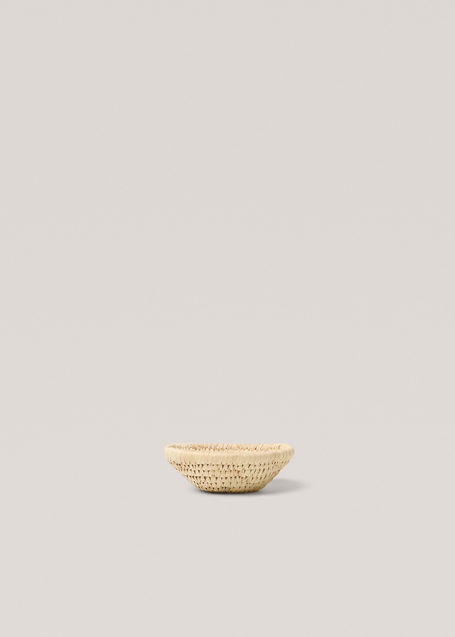 Round natural fibre tray - Article without model
