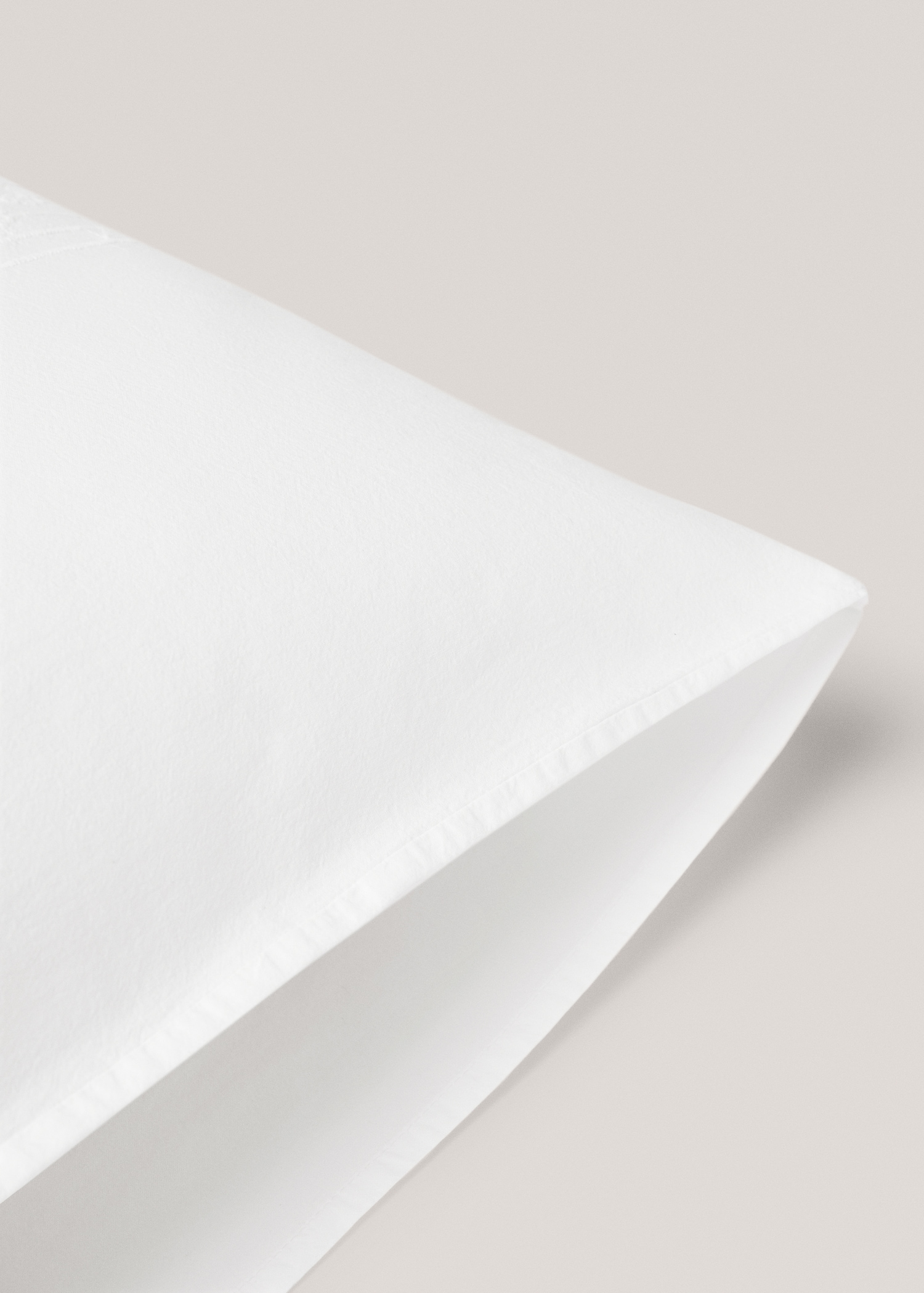 Floral embroidered cotton pillowcase 60x60cm - Details of the article 3