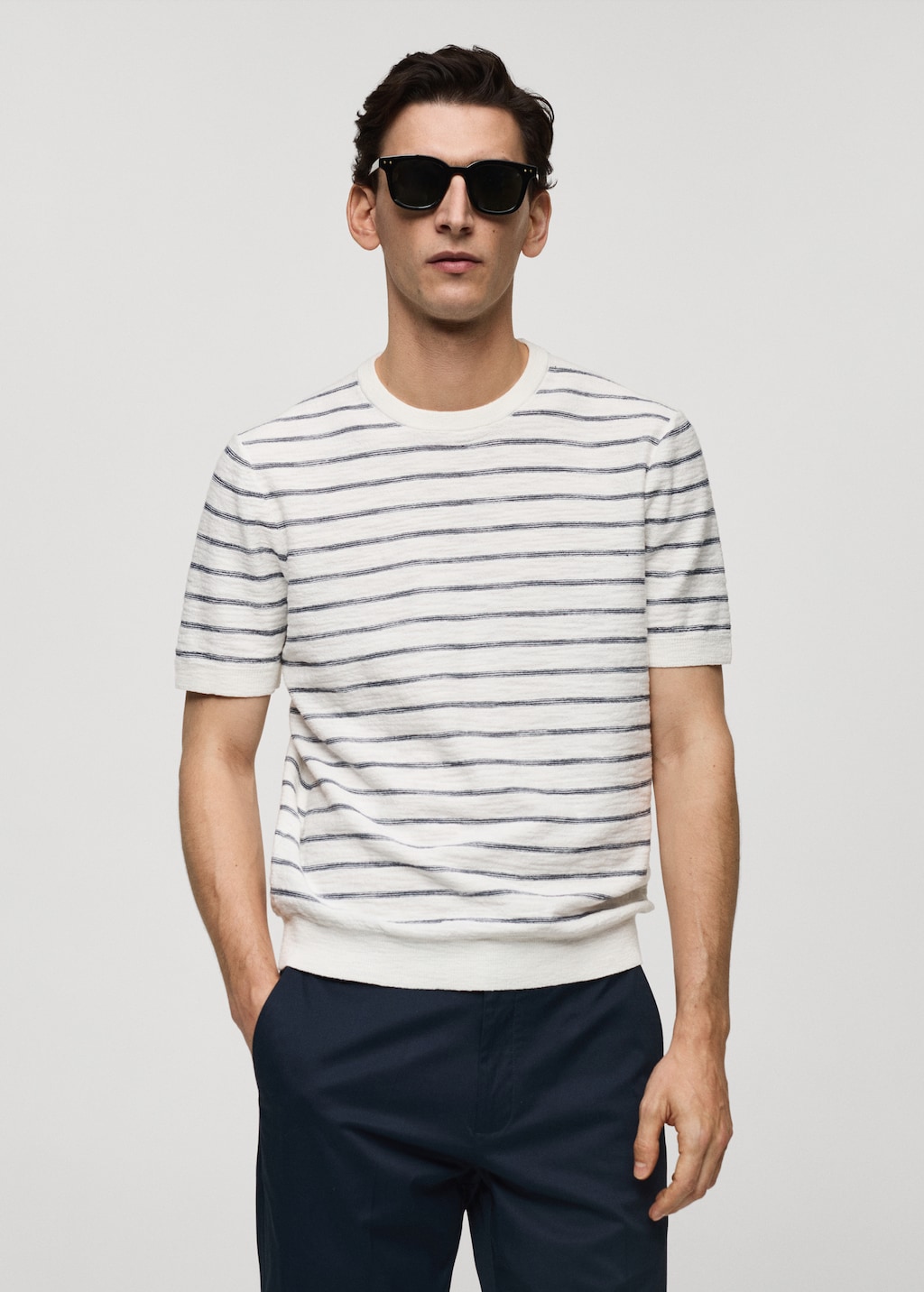 Mango Gestreiftes T-Shirt aus Baumwollstrick