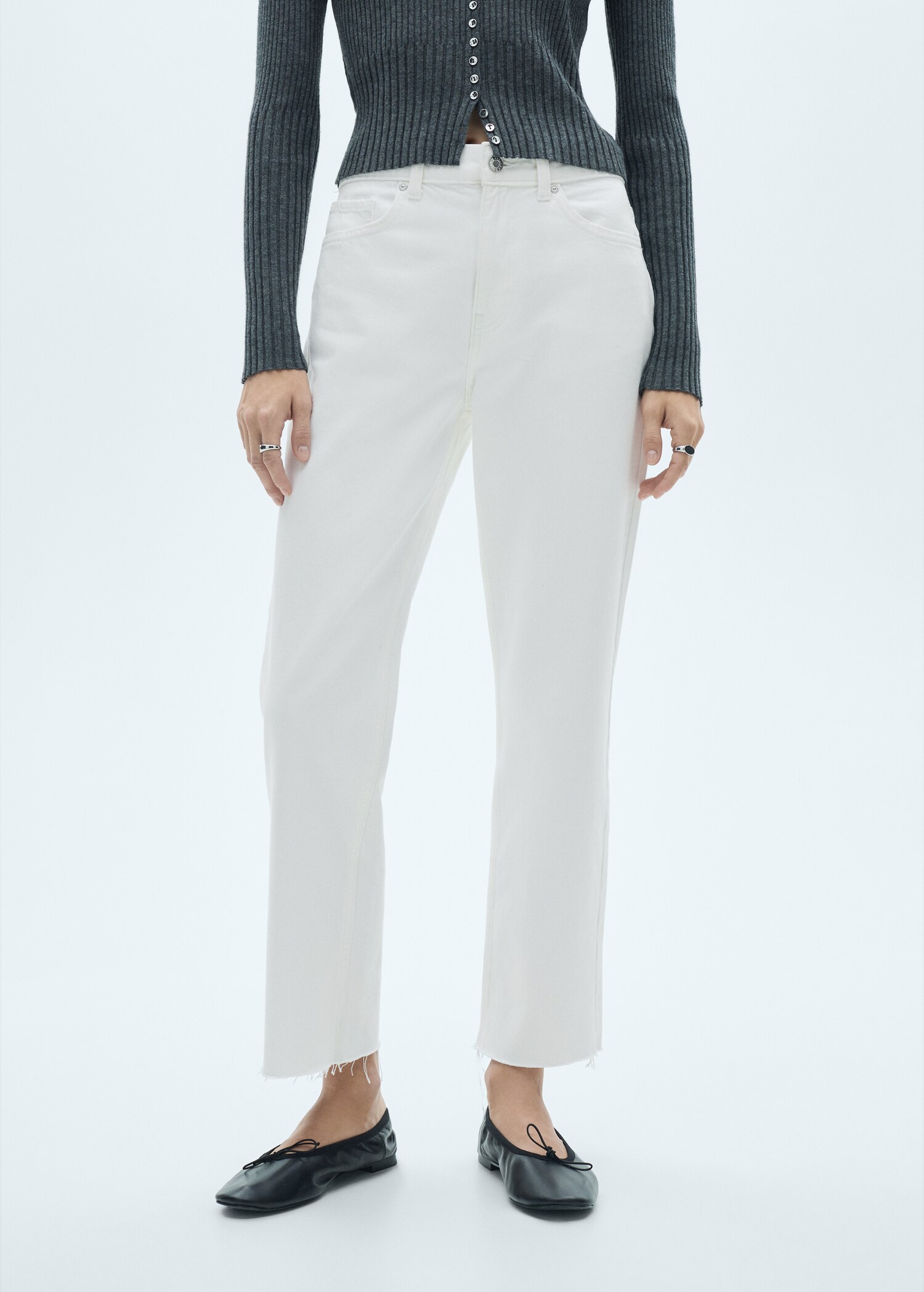 Jean Blanca droit crop - Plan moyen