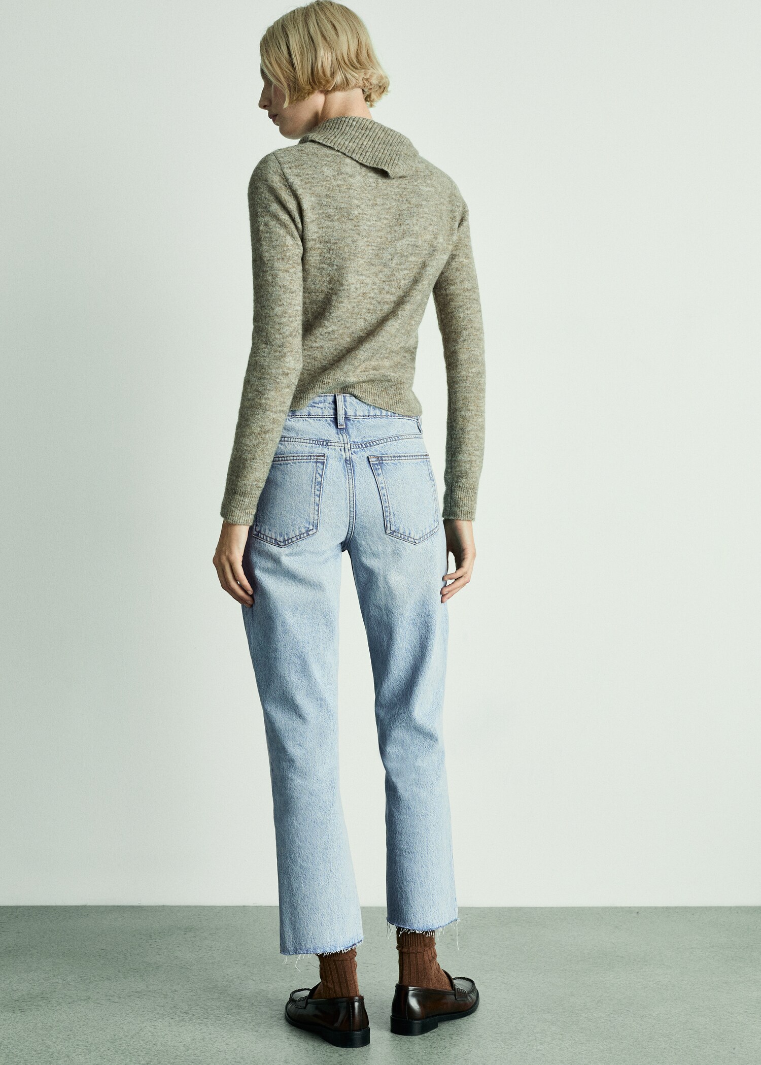 Jean Blanca droit crop - Verso de l’article