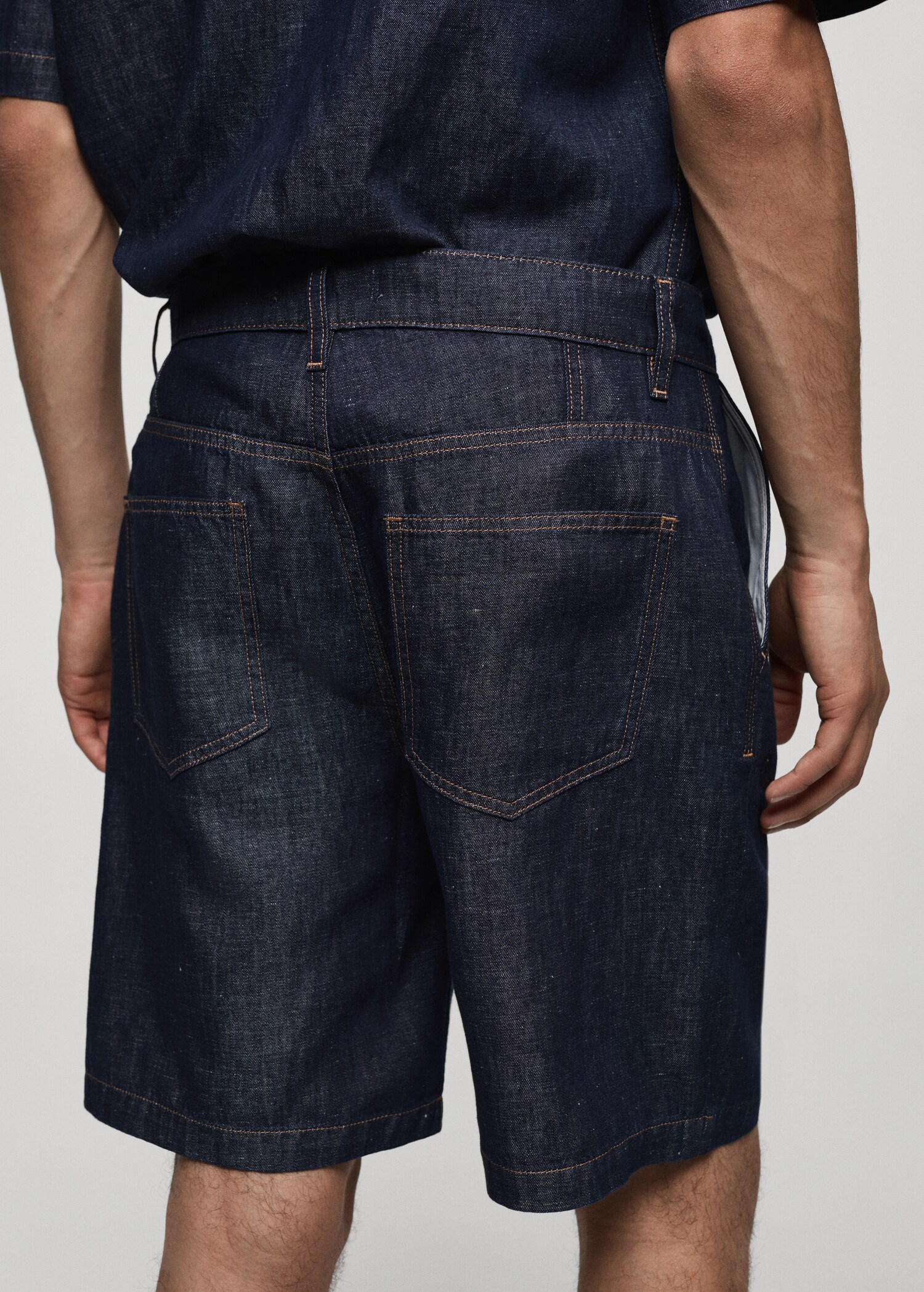 100% cotton denim-effect bermuda shorts - Details of the article 6