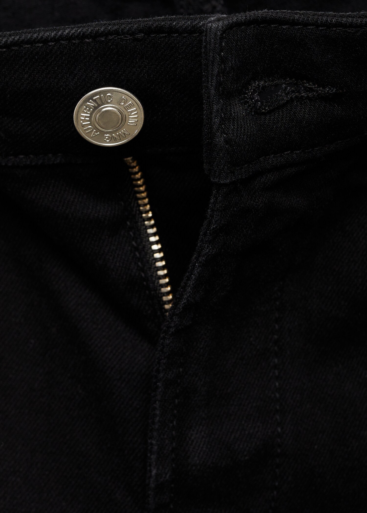 100% merino wool long-sleeved polo shirt - Details of the article 0