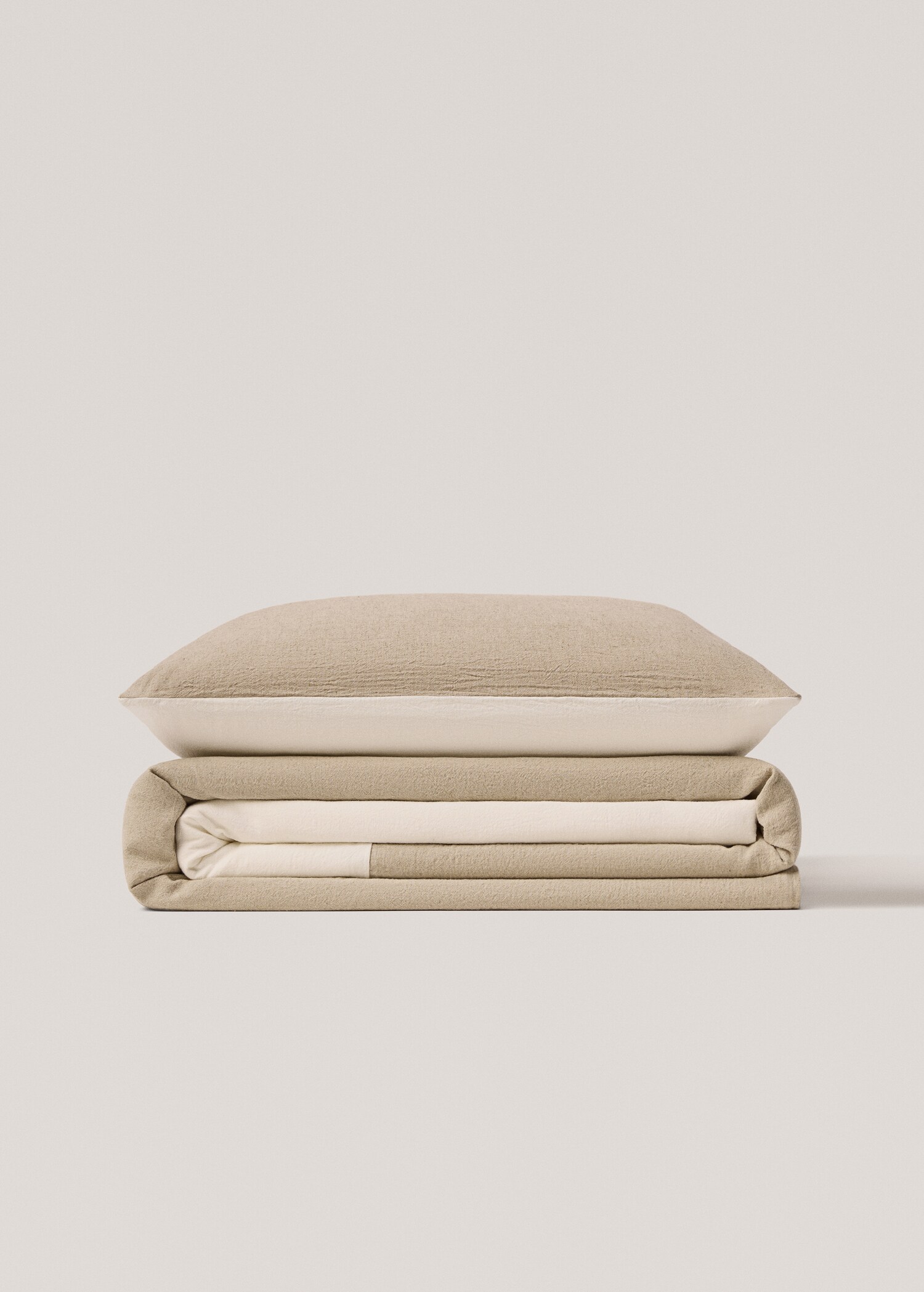 Cotton and linen bedspread - Details of the article 3