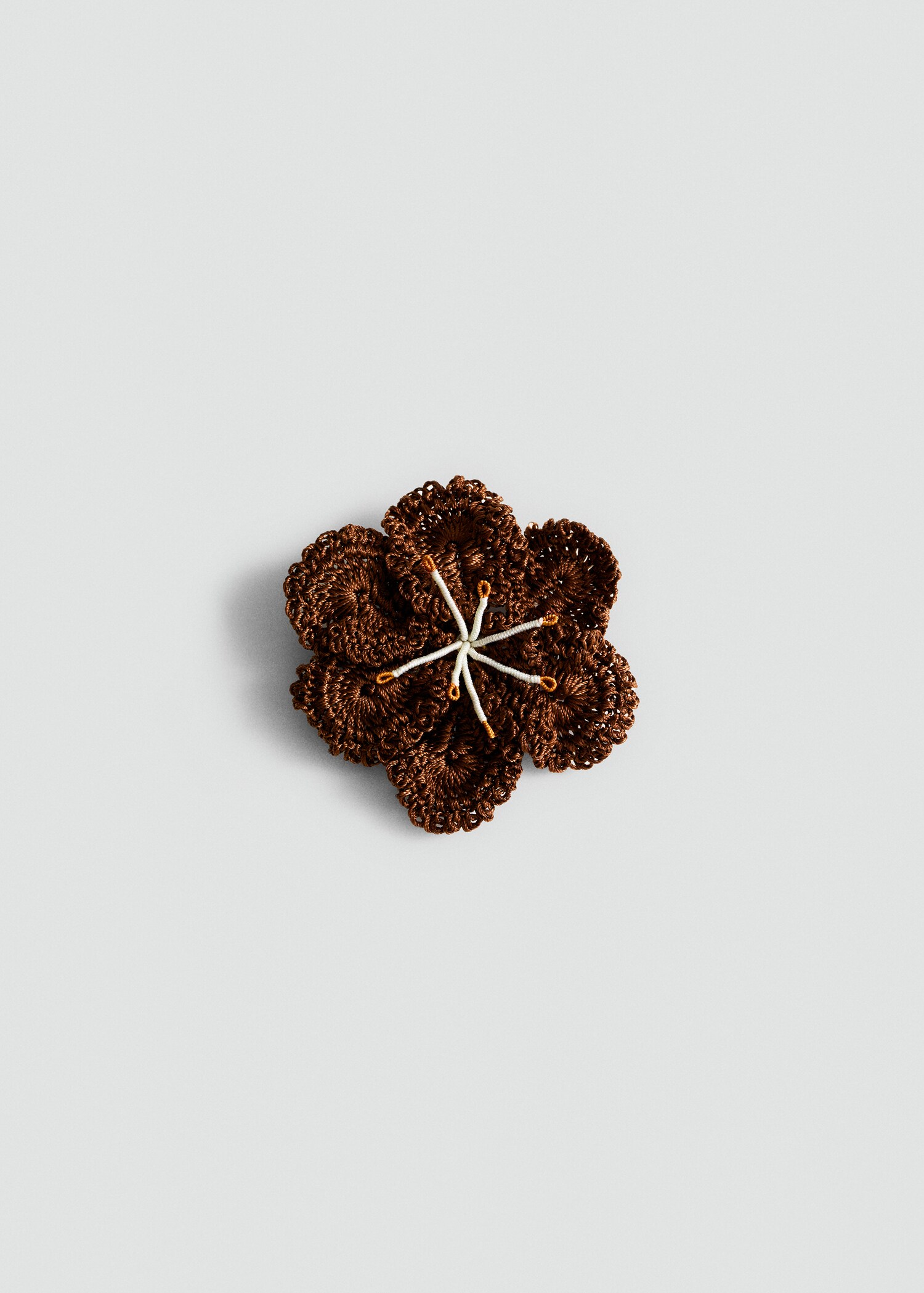 Crochet floral brooch - Article without model