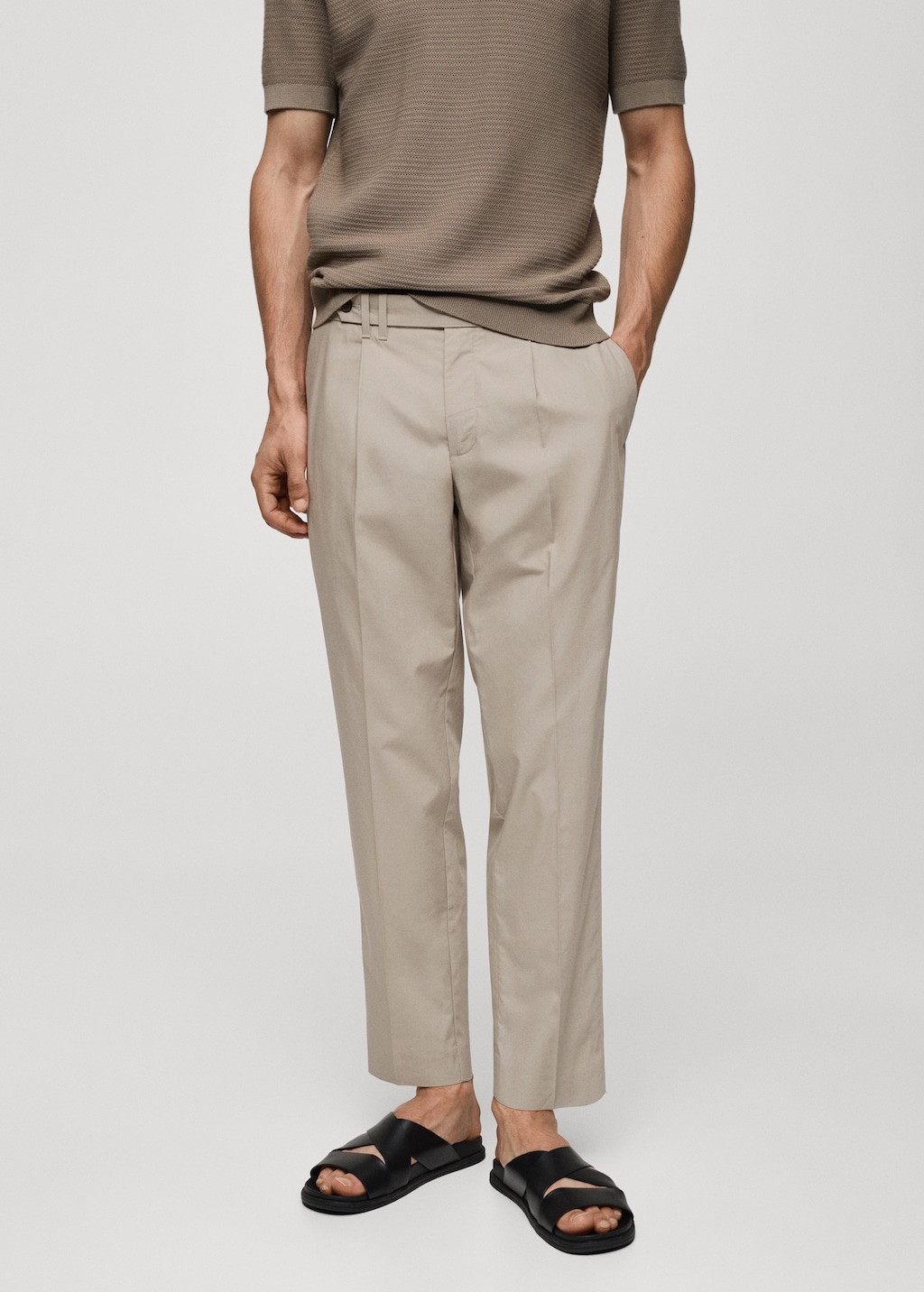 Mango Slim-Fit-Bundfaltenhose aus Lyocell