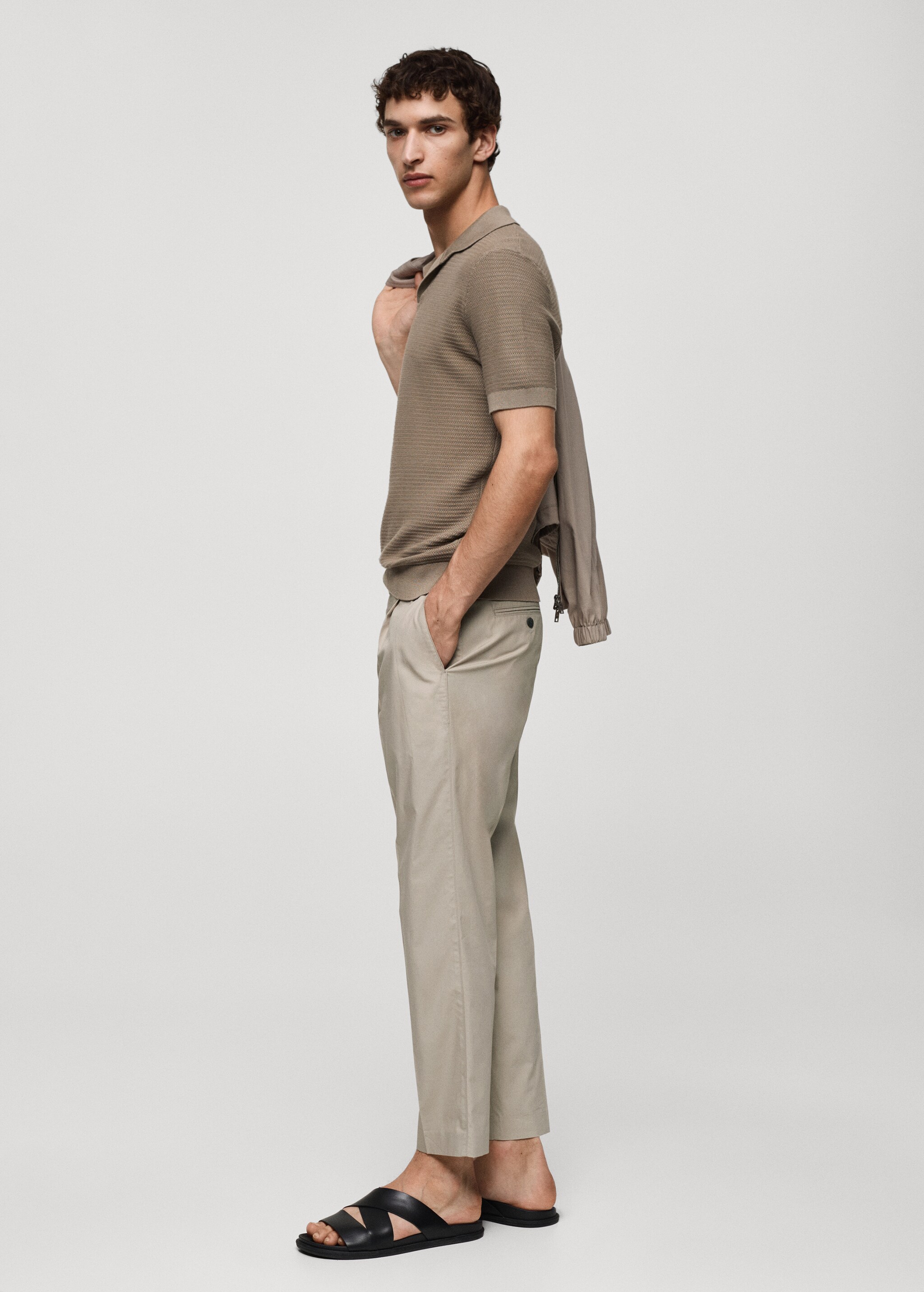 Slim fit lyocell pleated trousers - Details of the article 2