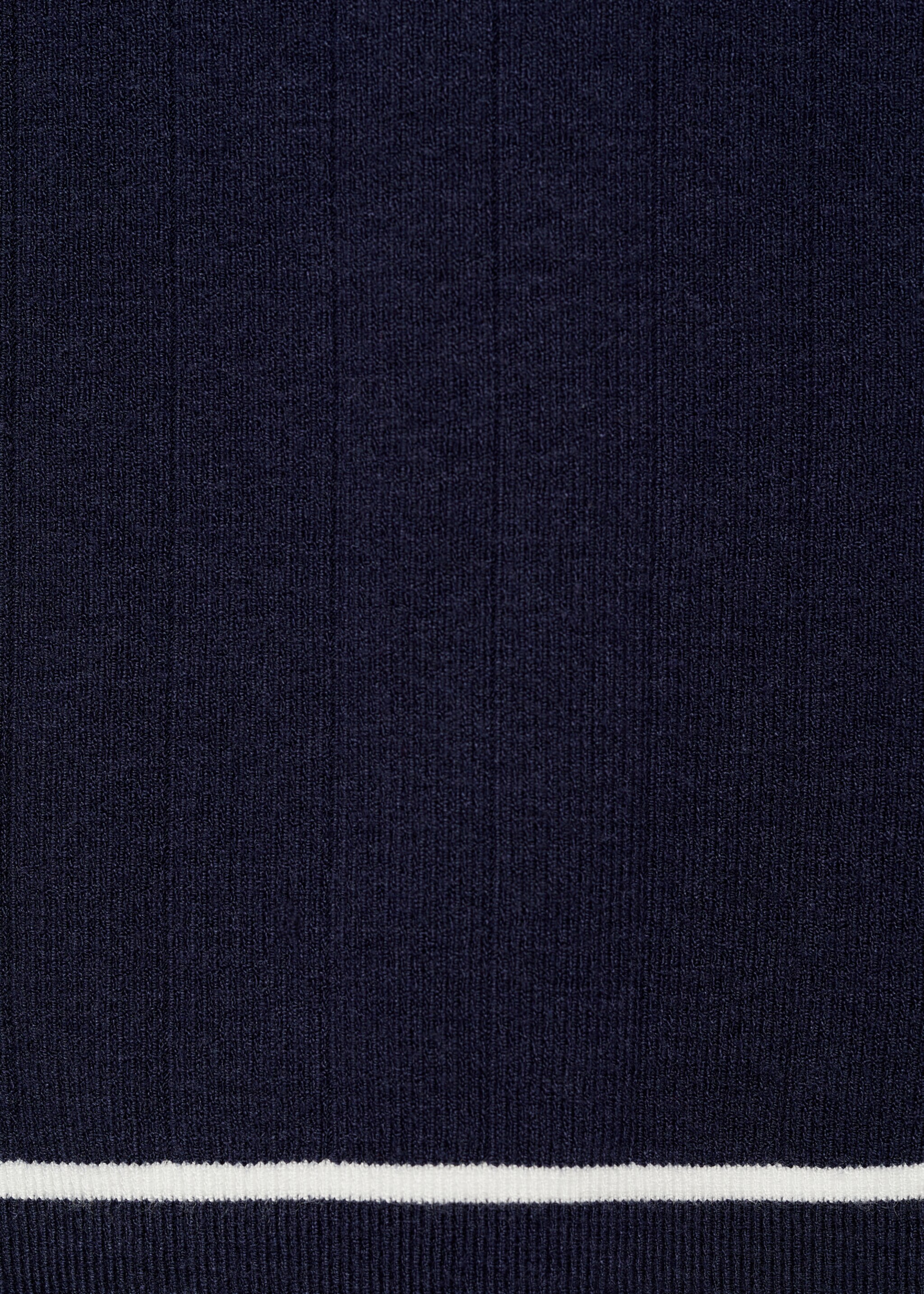 Knitted top with contrasting trim - Details of the article 0