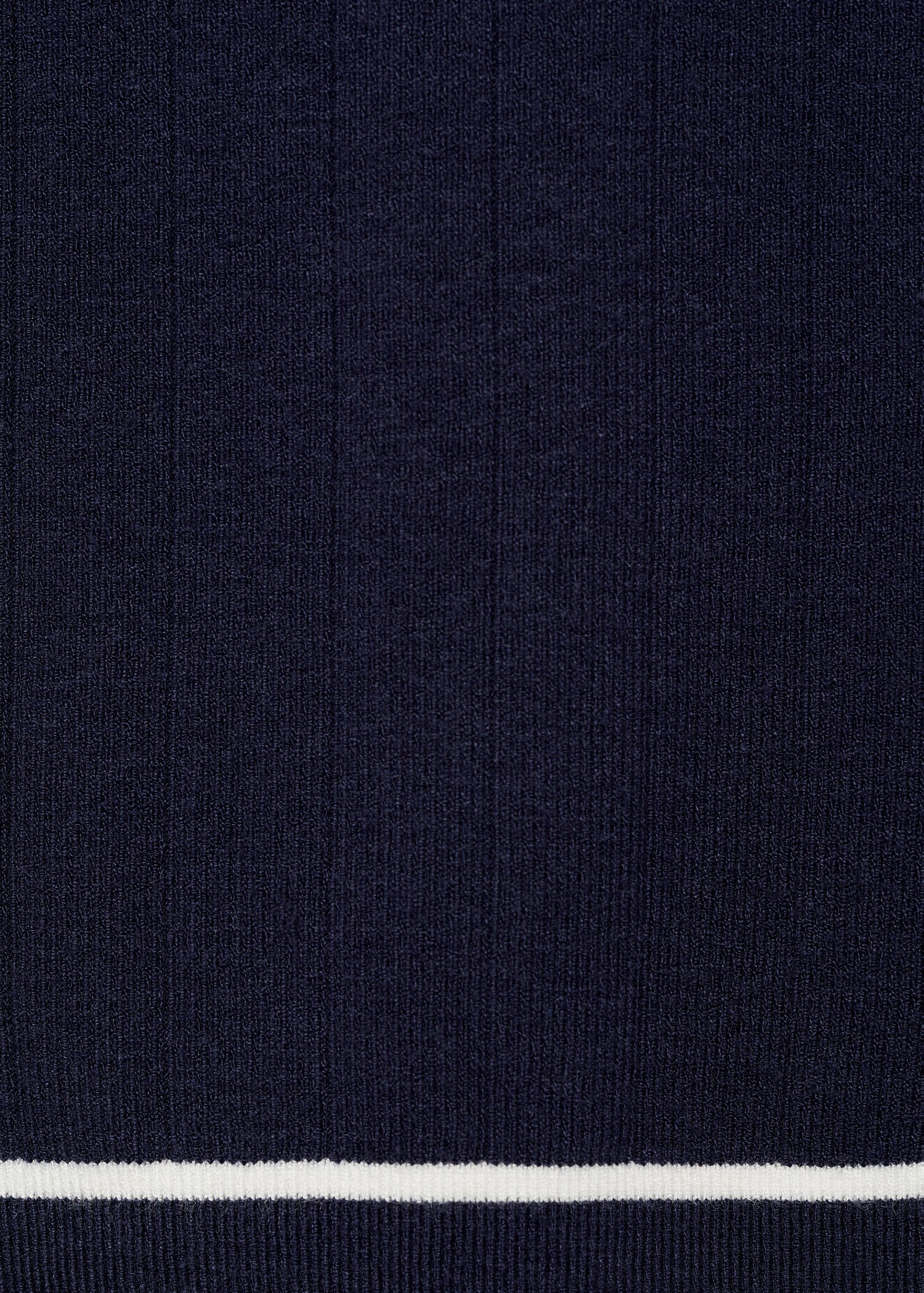 Knitted top with contrasting trim - Details of the article 0
