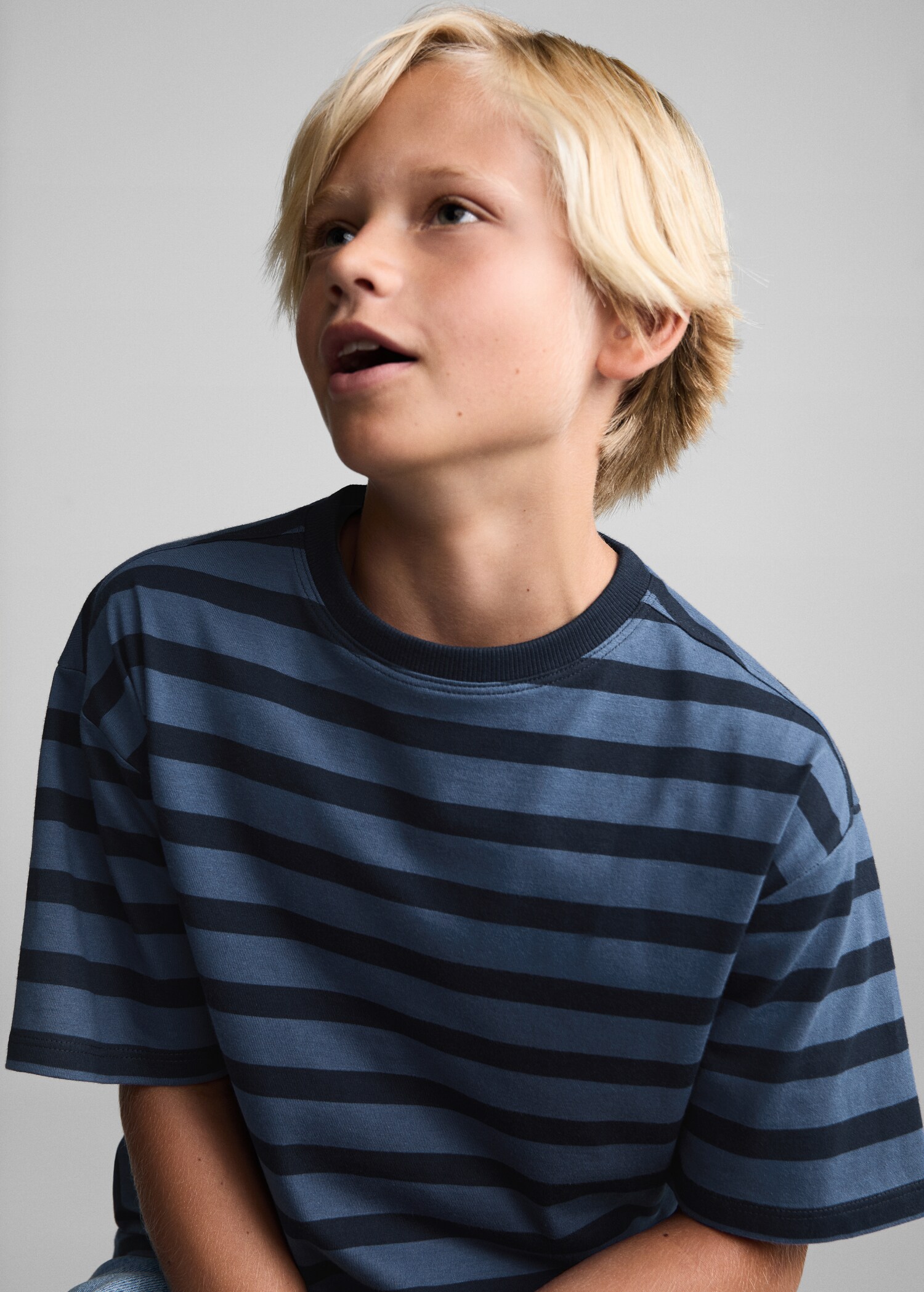 Striped cotton T-shirt - Details of the article 1