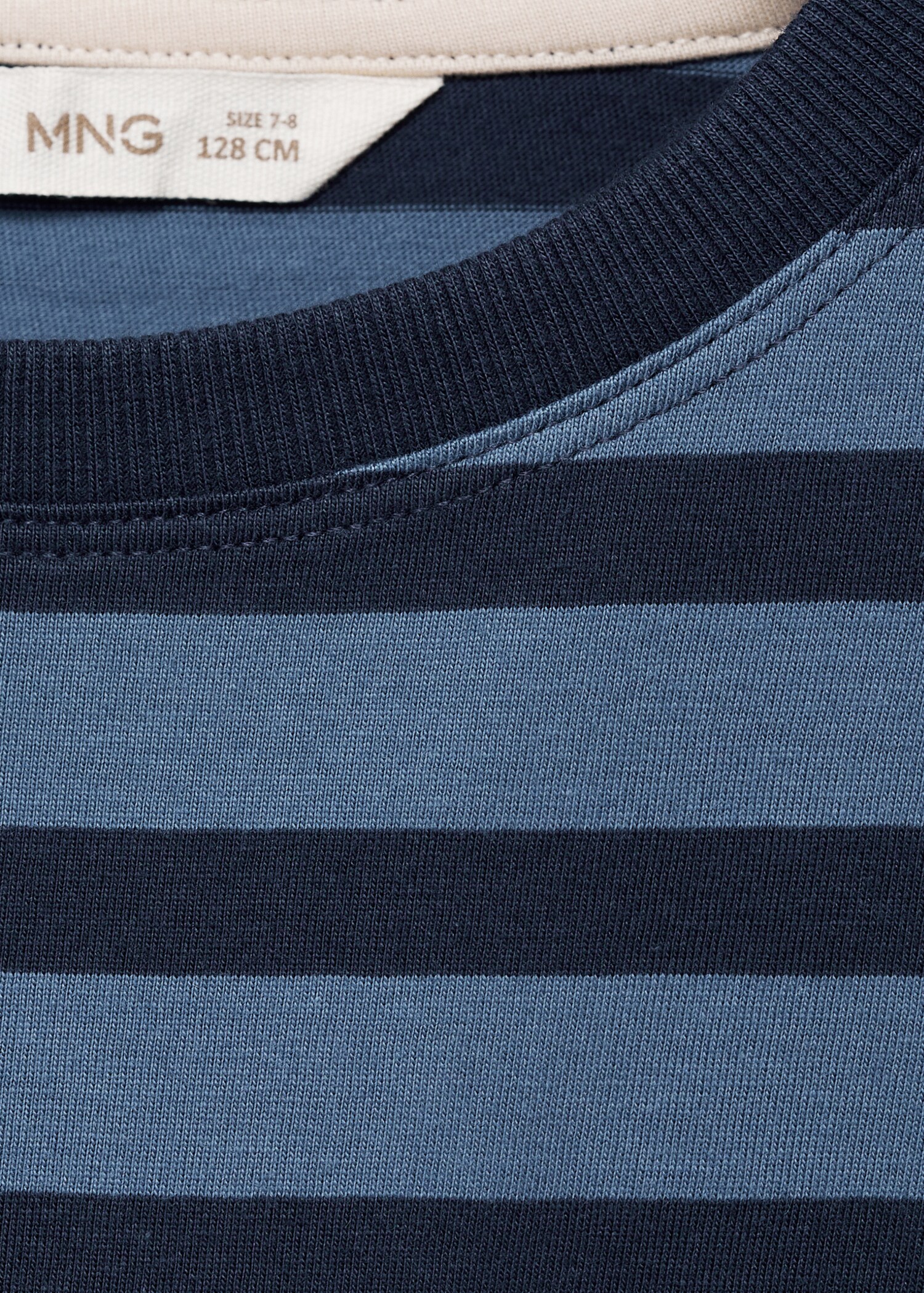 Striped cotton T-shirt - Details of the article 8