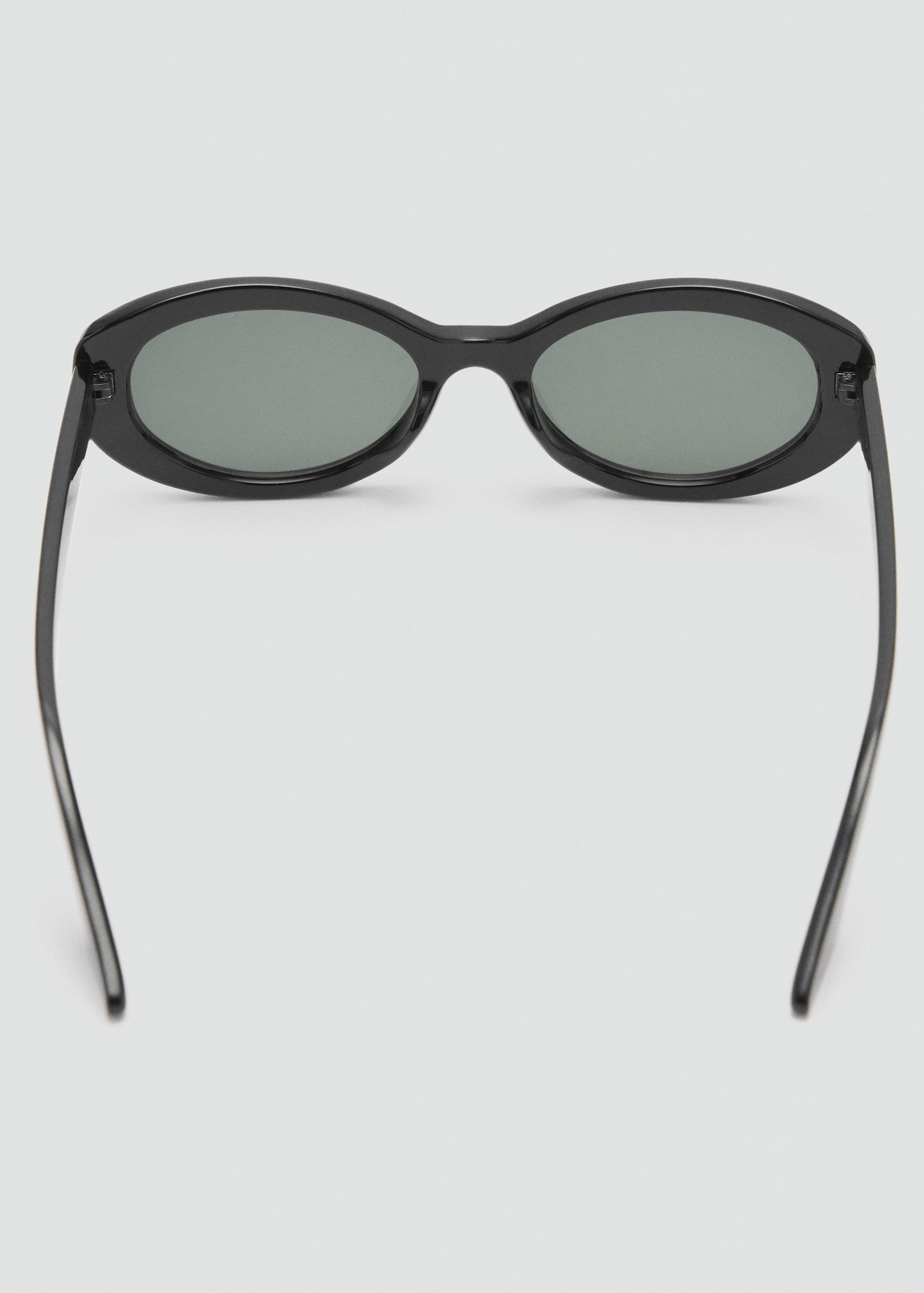 Resin frame sunglasses - Details of the article 1