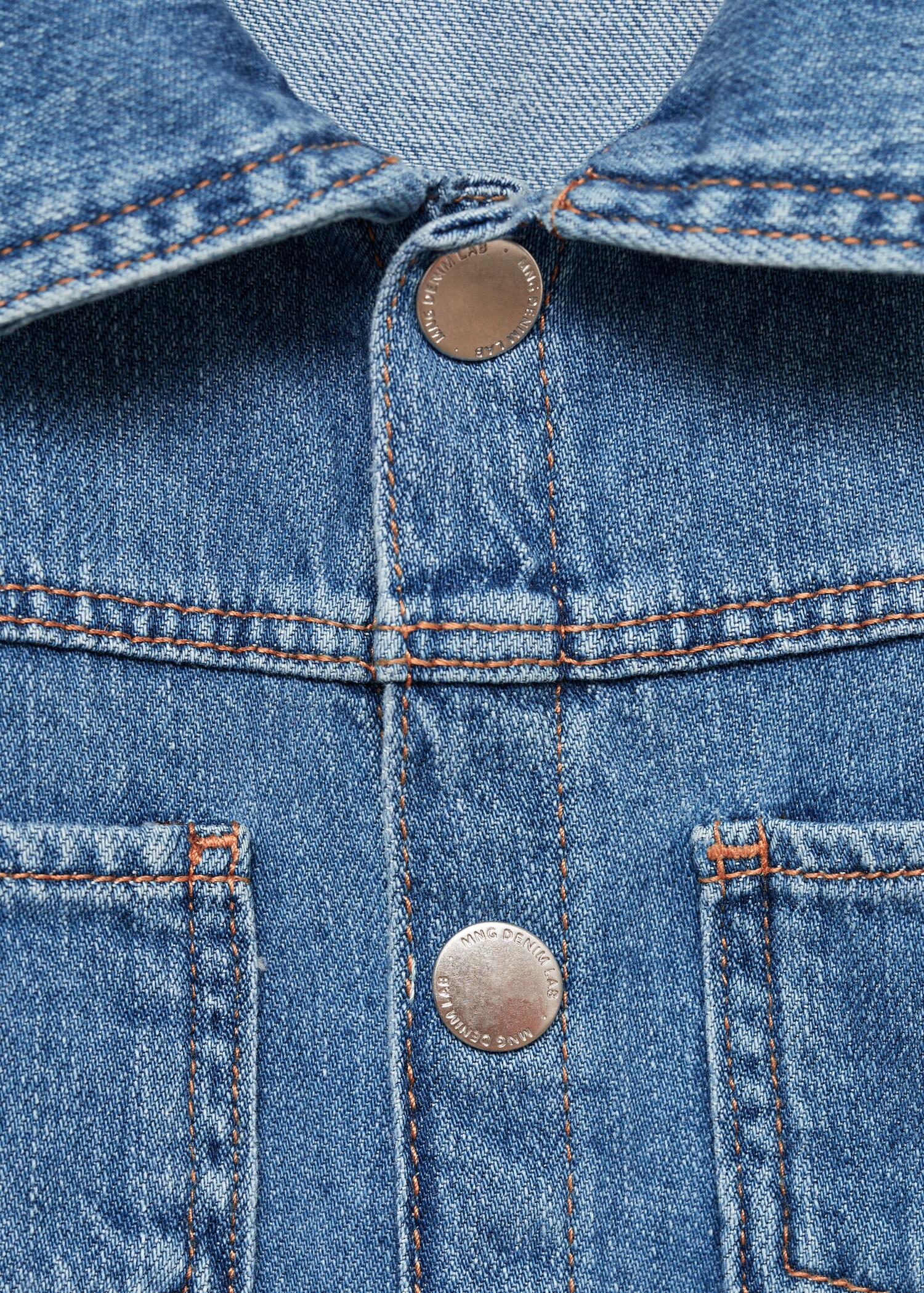 Denim shirt jumpsuit - Details of the article 8