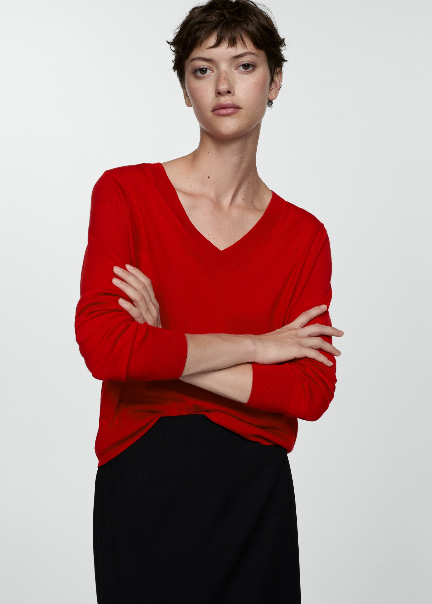 Fine-knit V-neck sweater - Medium plane