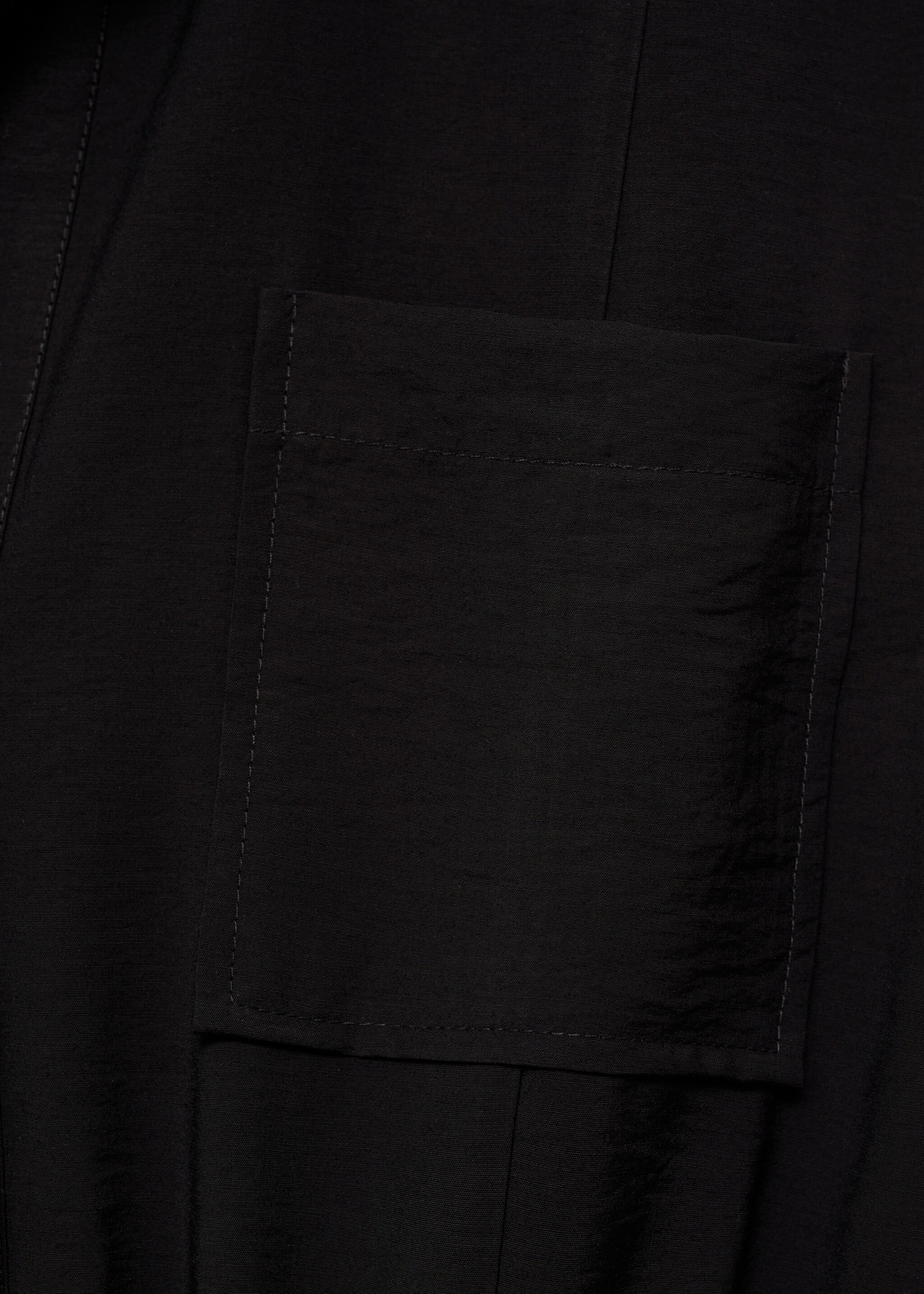 Mono bolsillos cuello camisero - Detalle del artículo 8