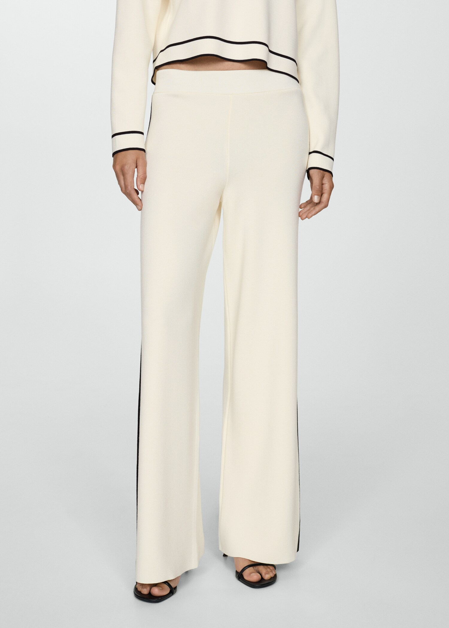 Pantalon maille bandes latérales contrastées - Plan moyen