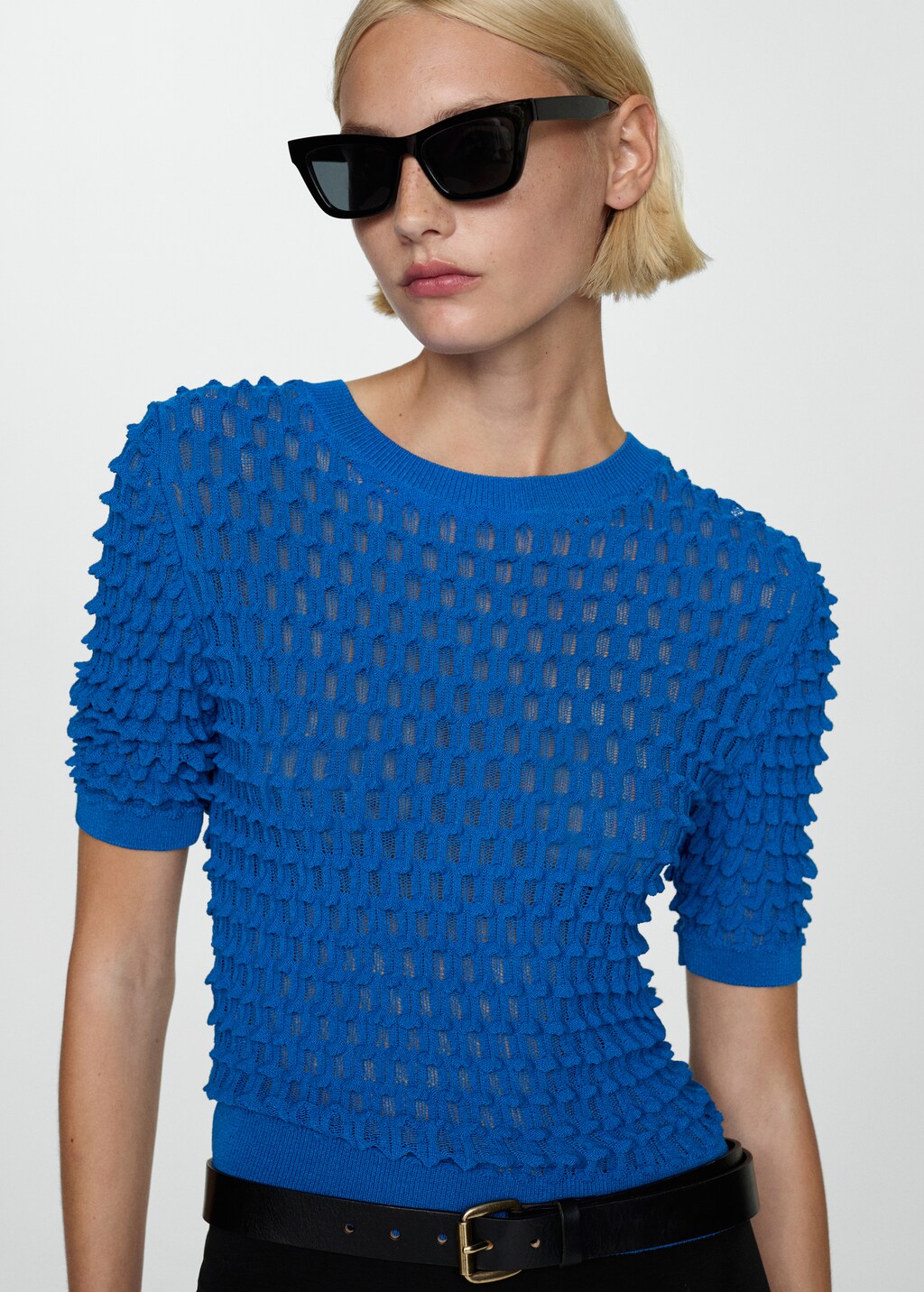 short-sleeve-textured-sweater-woman-mango-cura-ao