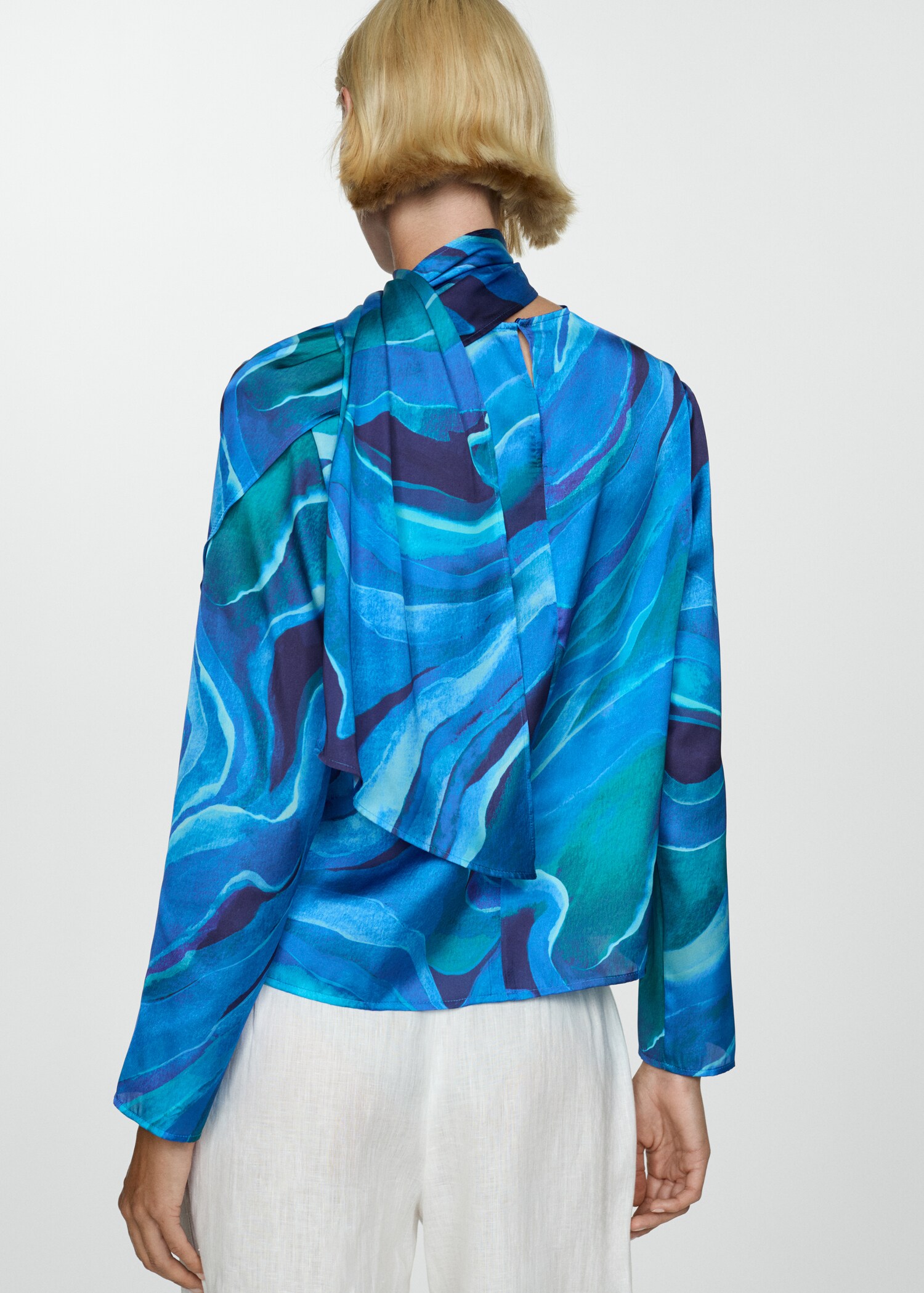 Satin printed blouse with draped neck - Reverse of the article