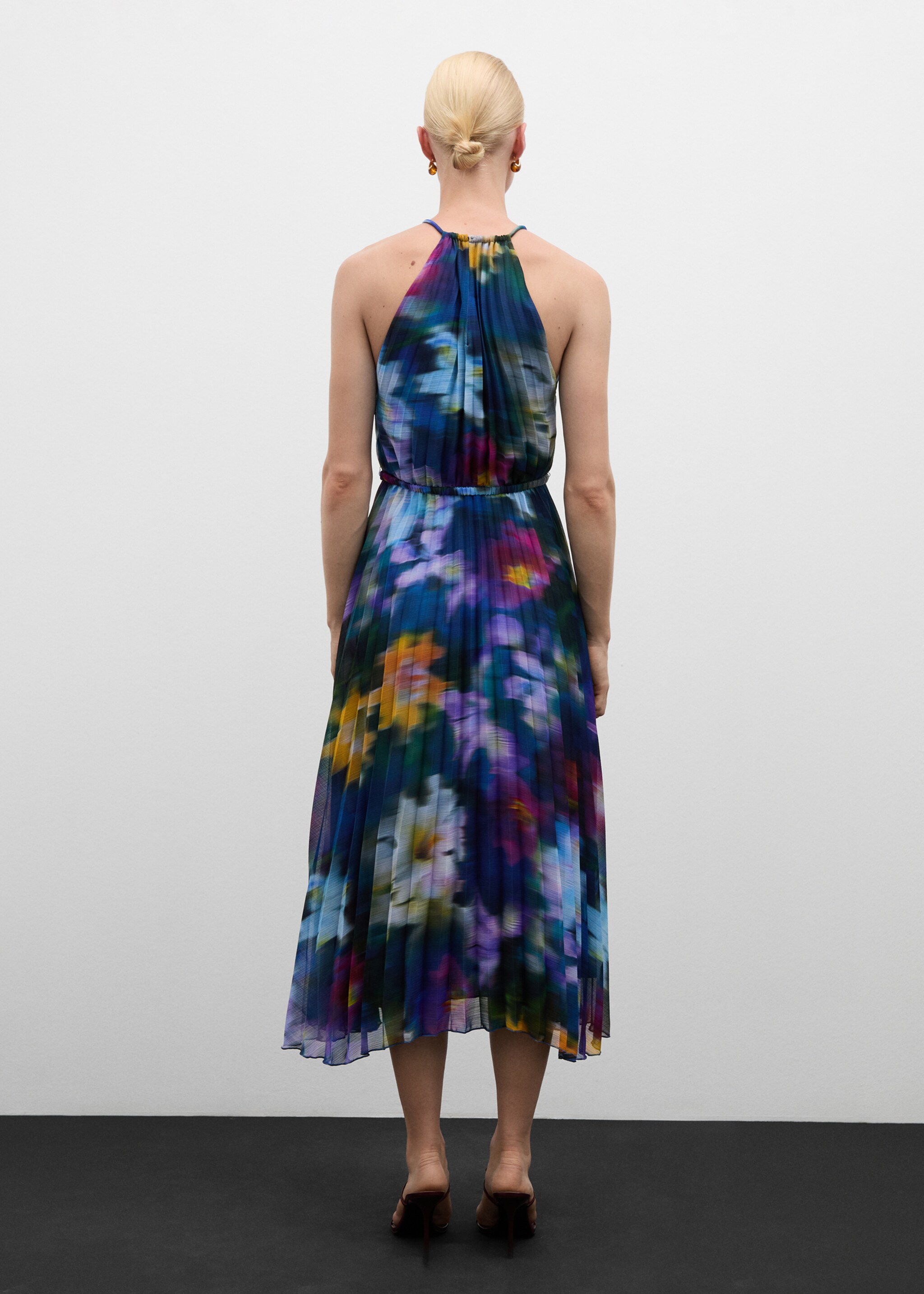 Vestido plisado estampado - Reverso del artículo