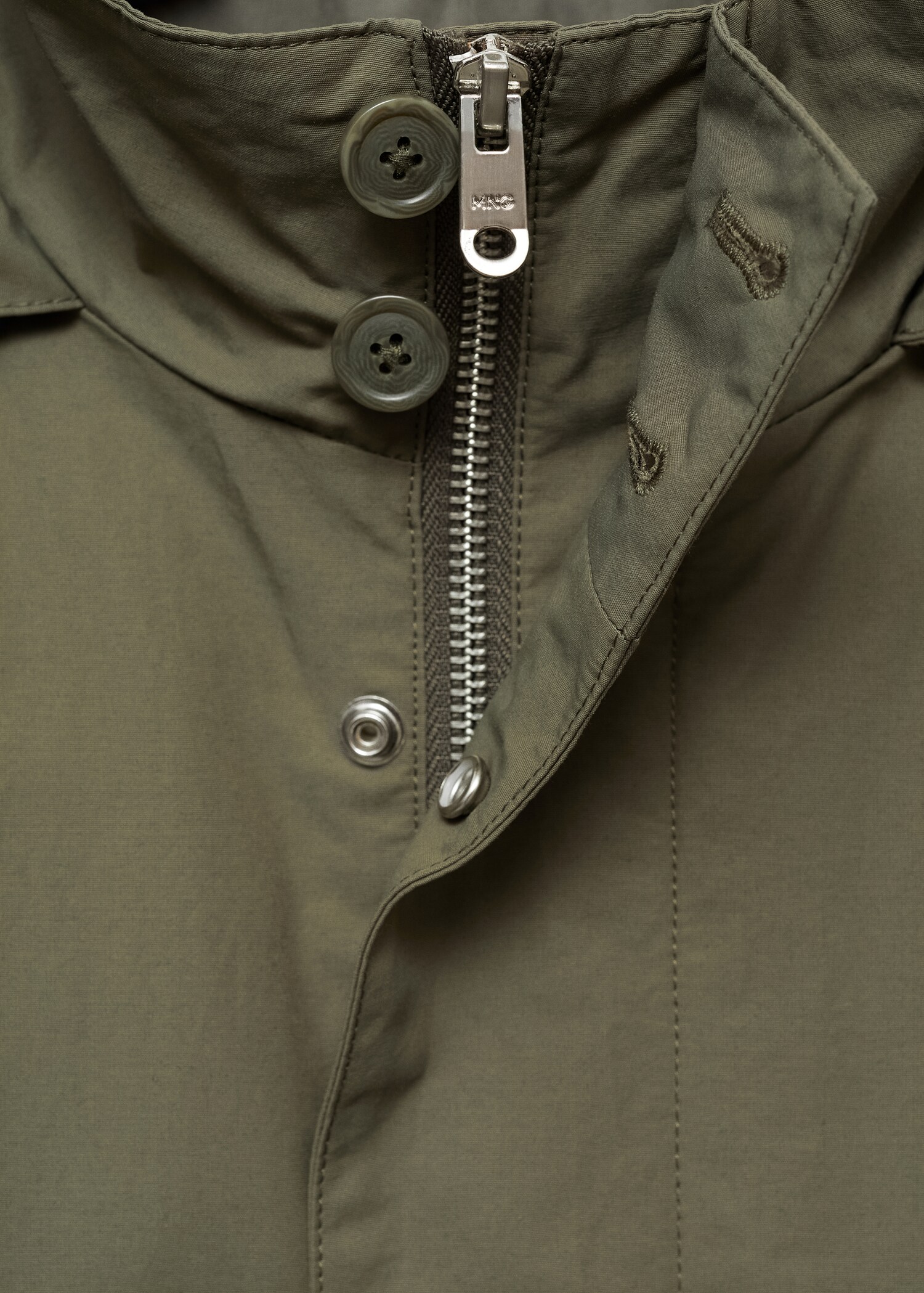 Water-repellent hooded parka - Details of the article 8