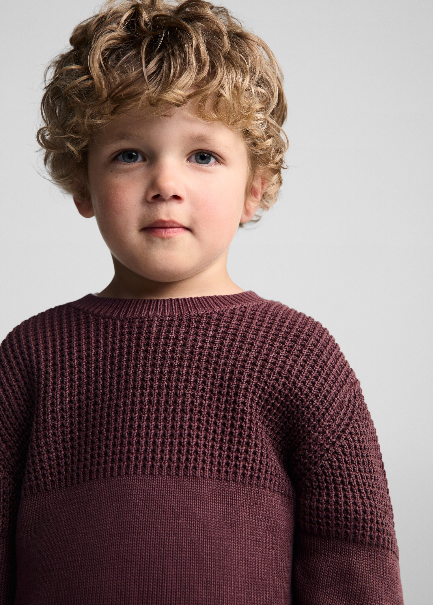 Contrasting knit sweater - Details of the article 1