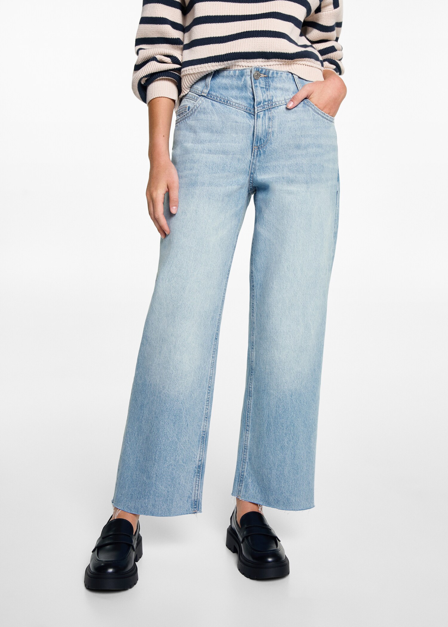 Jeans culotte costura - Plano medio