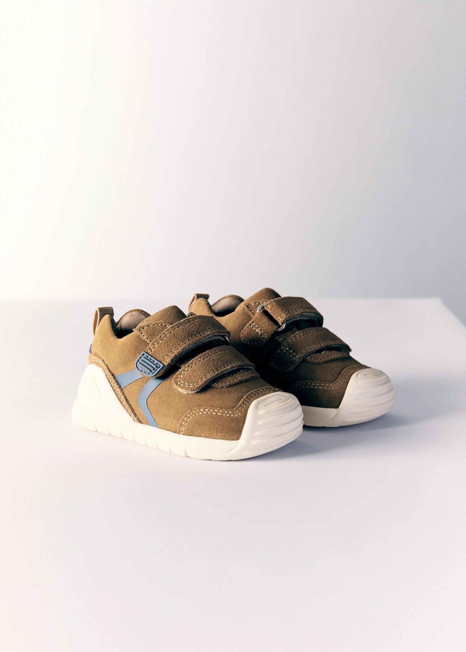 Biomecanics leather trainers - Medium plane