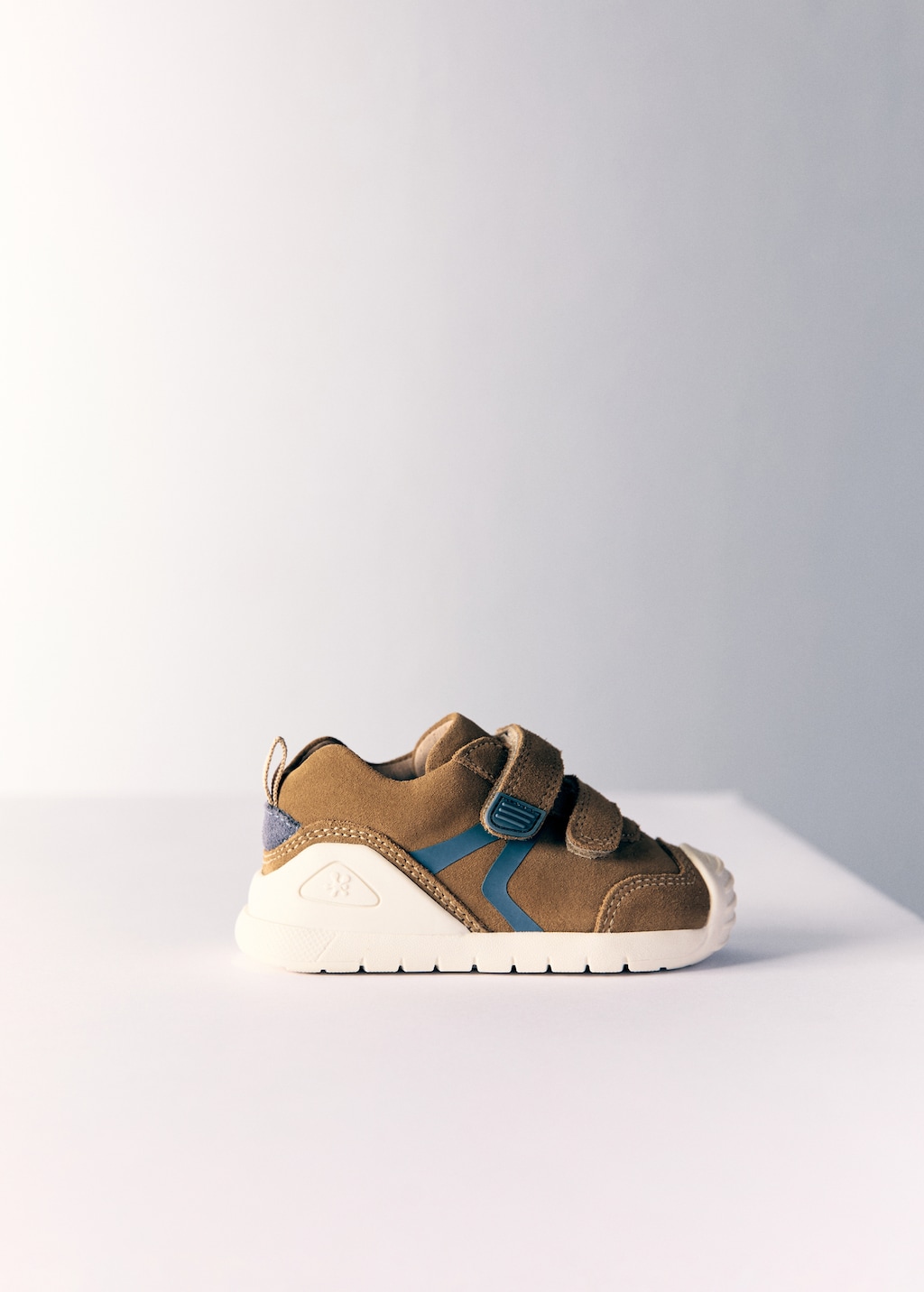 Biomechanics leren sneaker