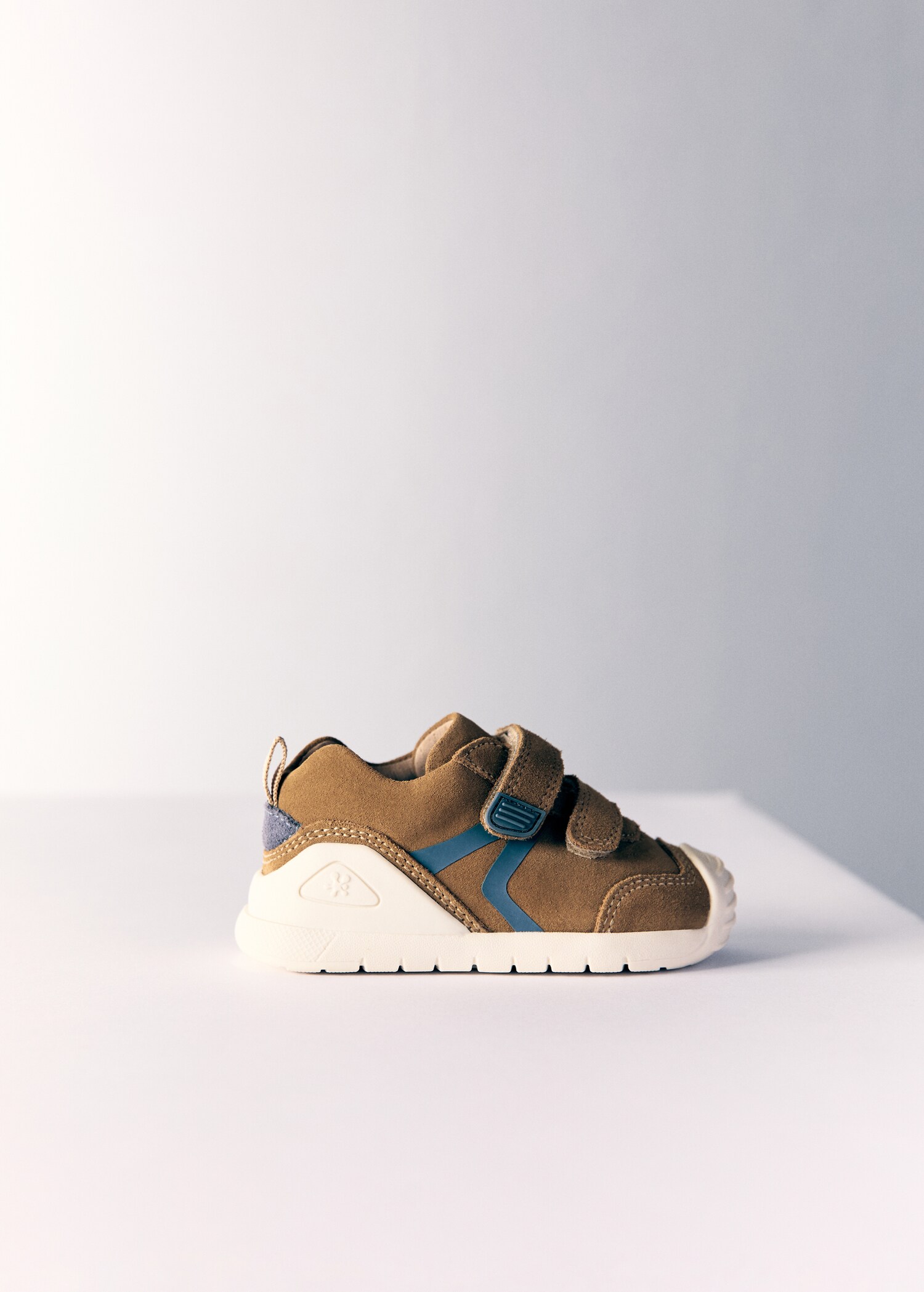 Biomecanics leather trainers - Article without model