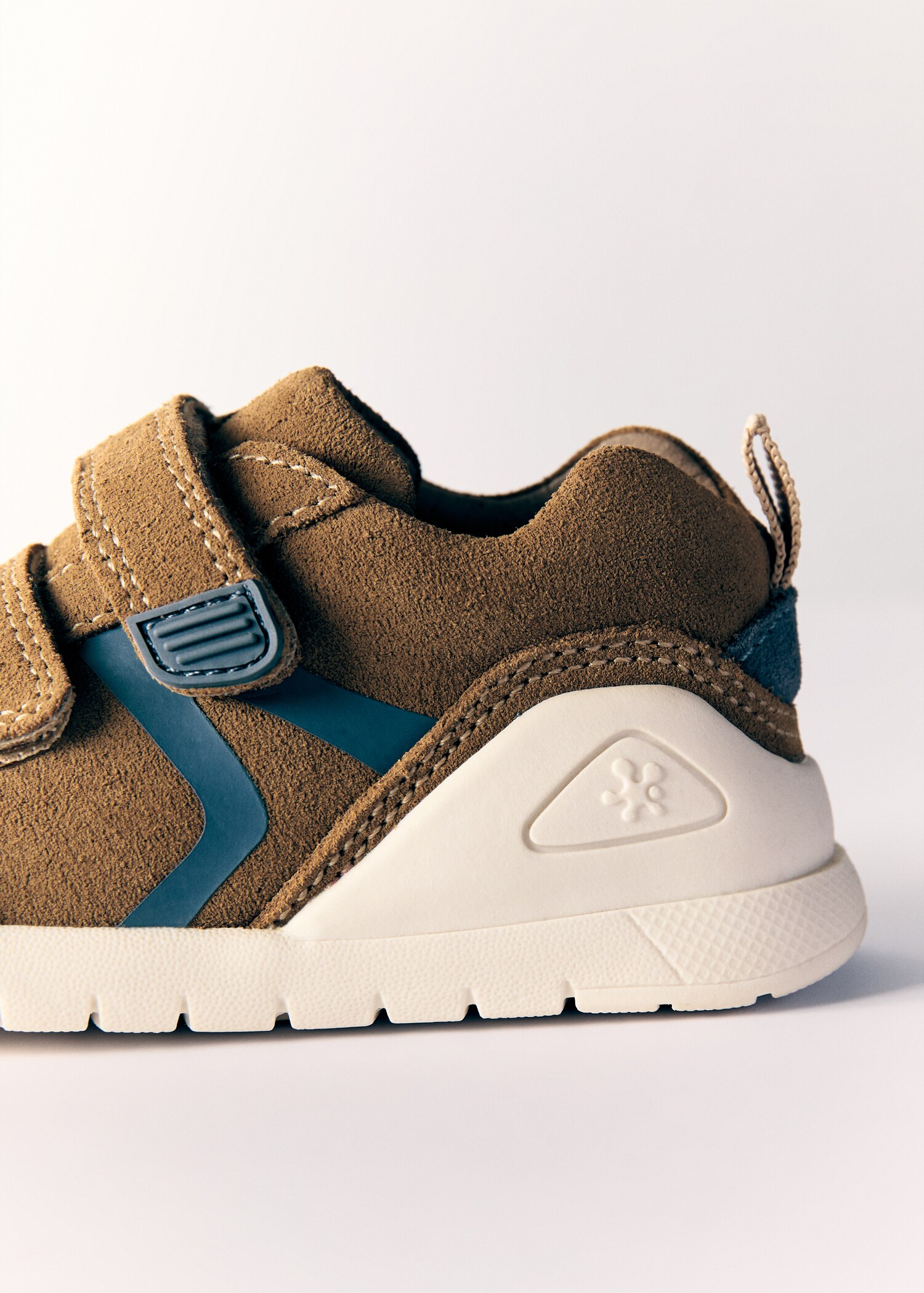 Biomecanics leather trainers - Details of the article 1