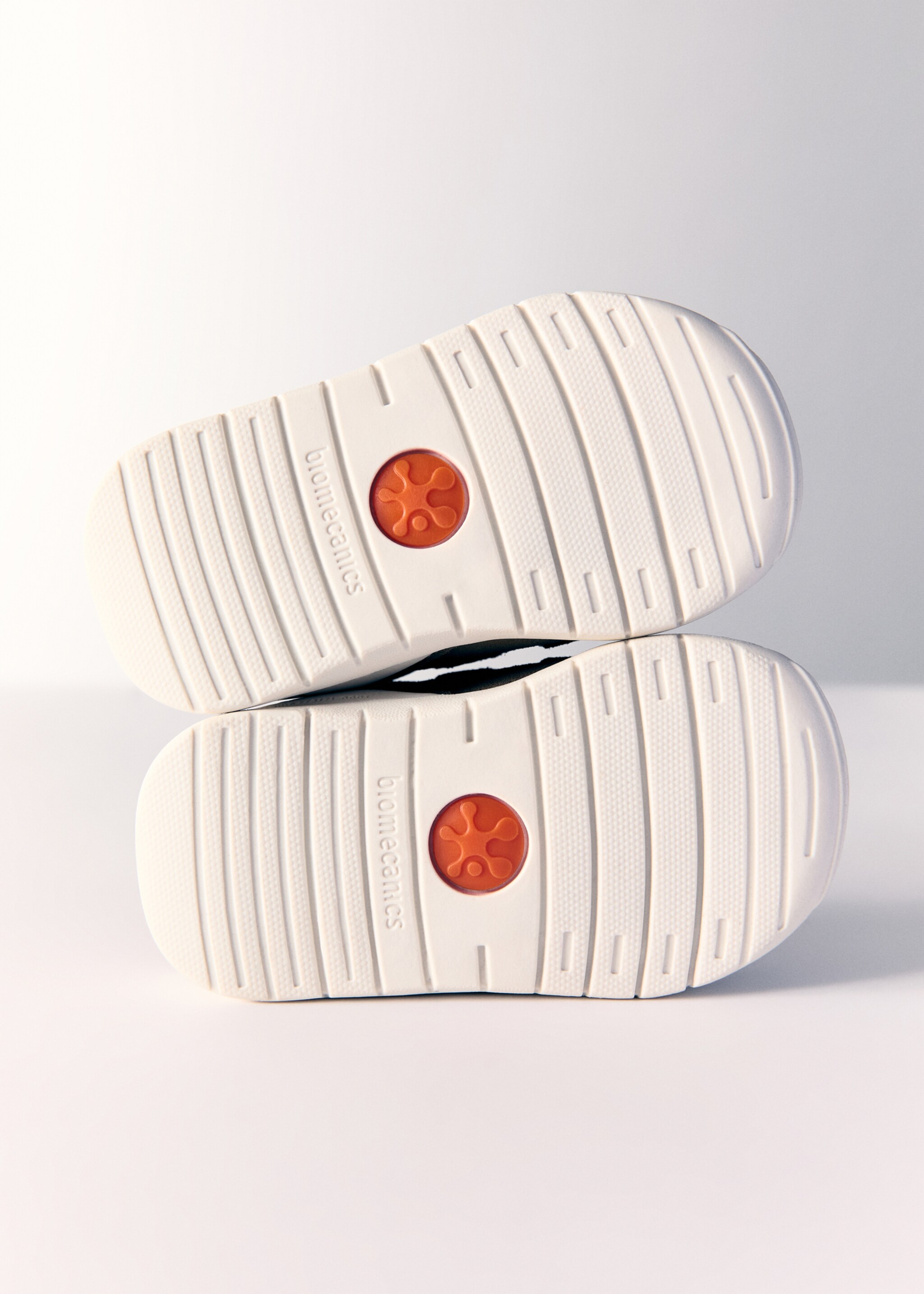 Biomecanics-Ledersneaker - Detail des Artikels 2