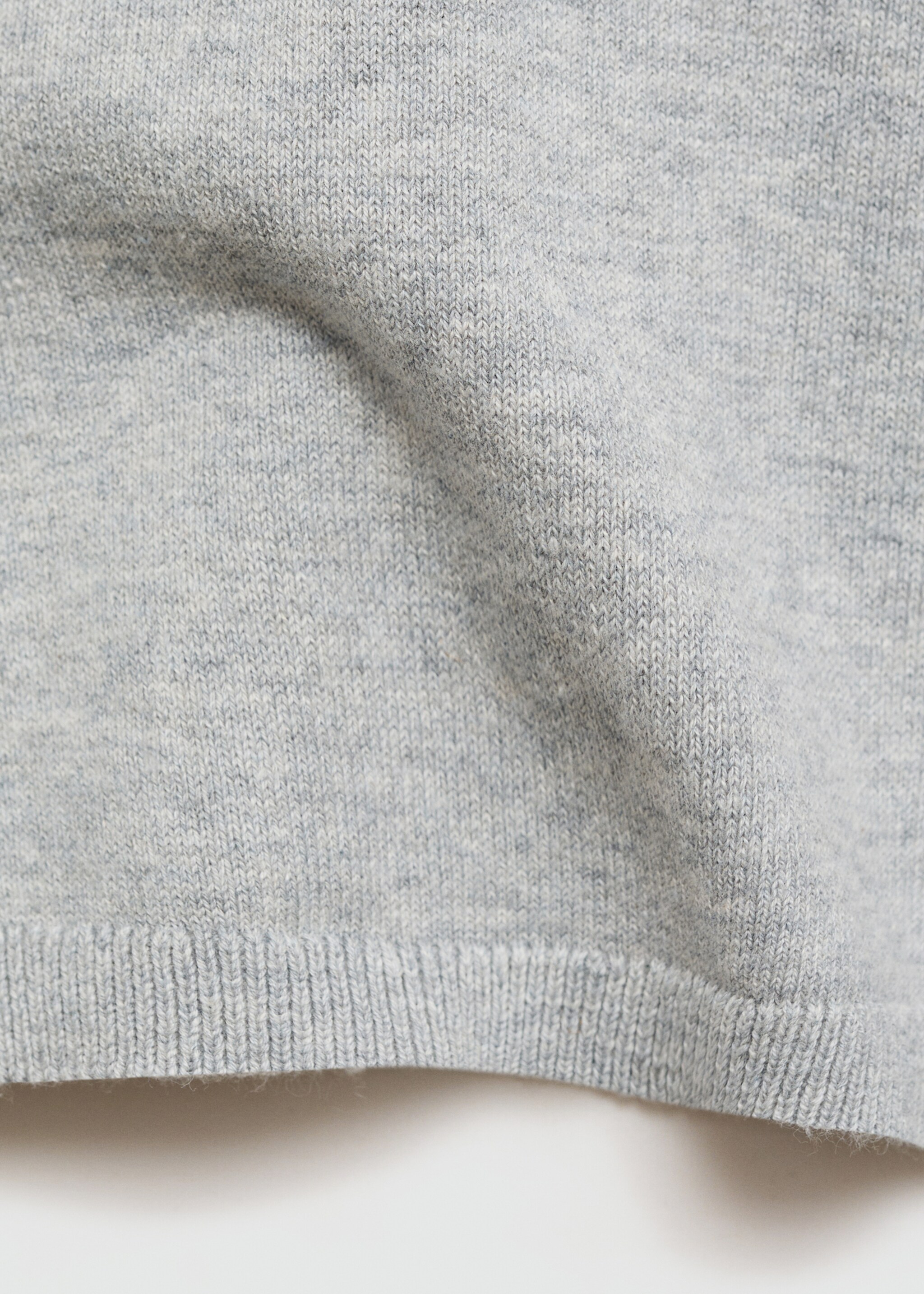 V-neck sweater - Details of the article 0