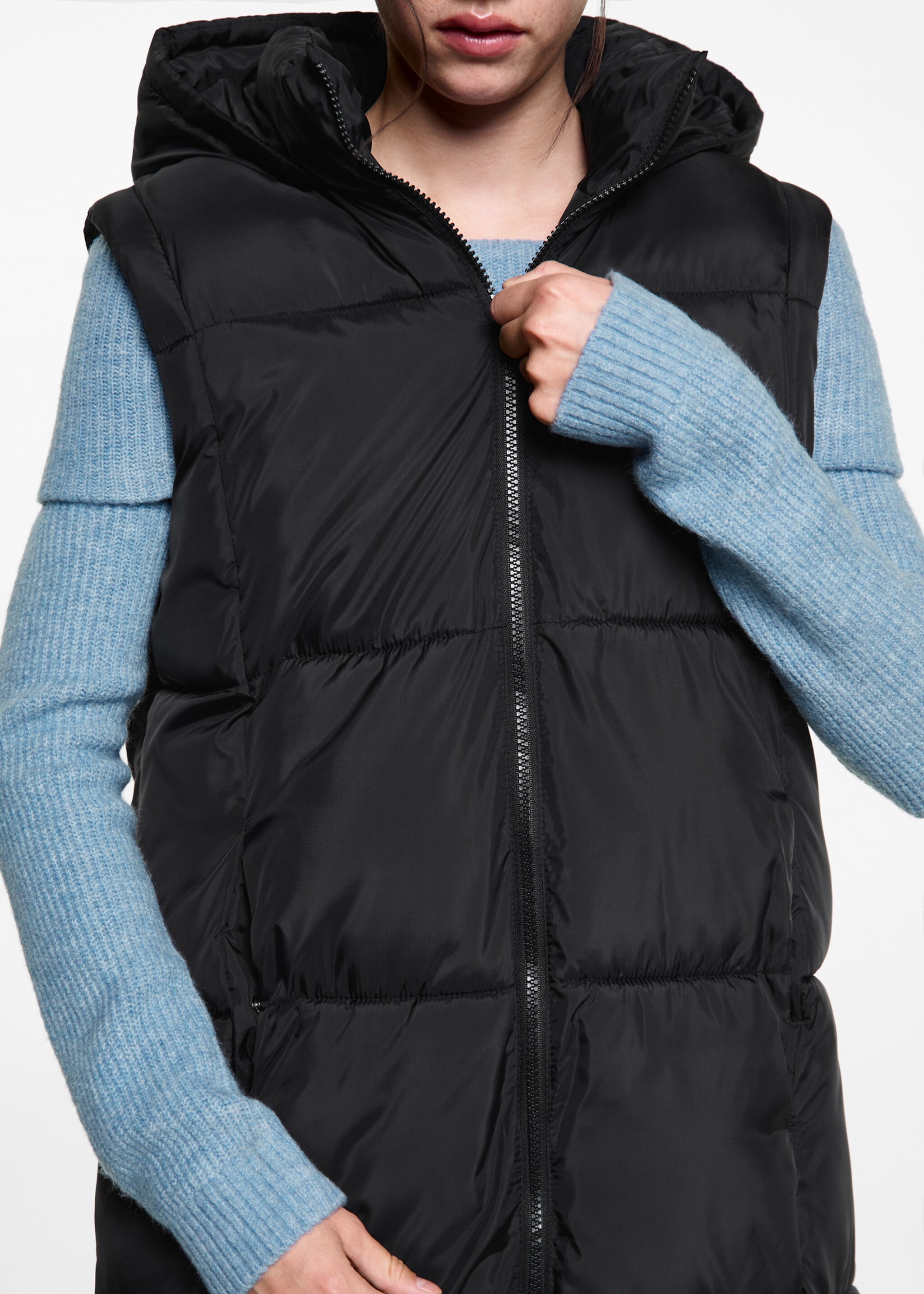 Quilted gilet with hood - Details of the article 6